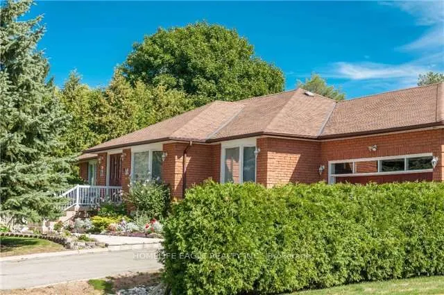 19 Schomberg Road E