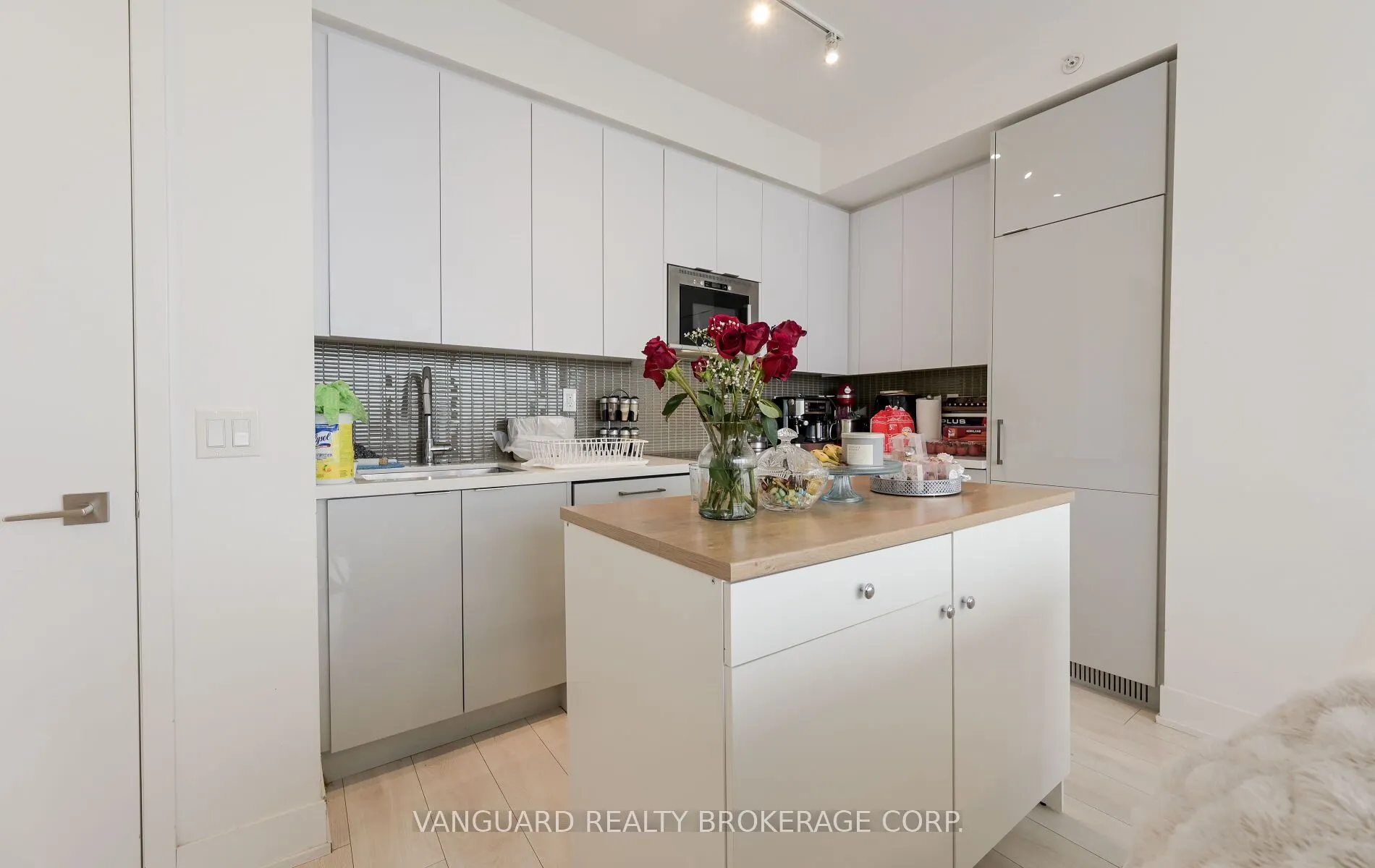 2908 Highway 7 Road, #2207