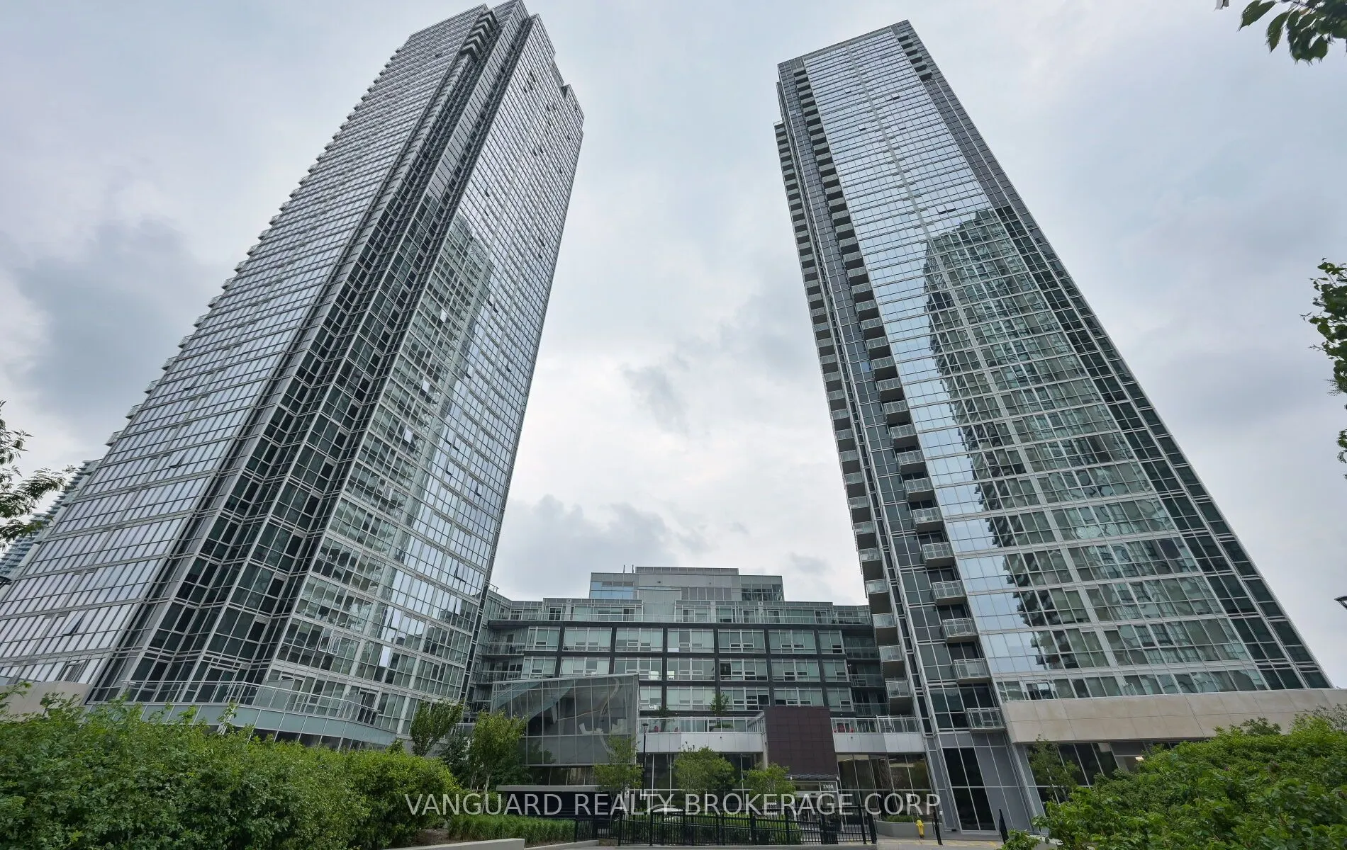 2908 Highway 7 Road, #2207