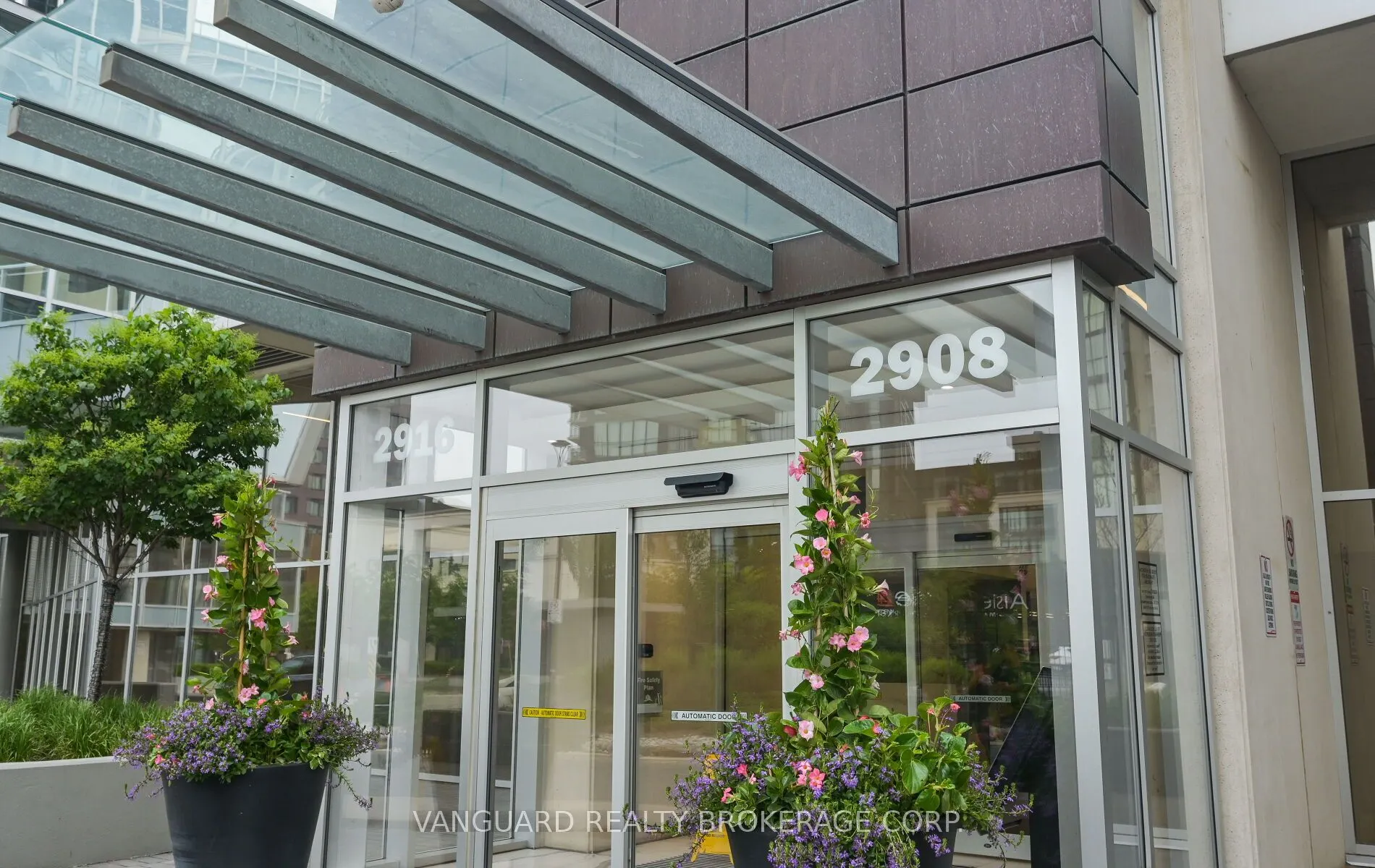 2908 Highway 7 Road, #2207