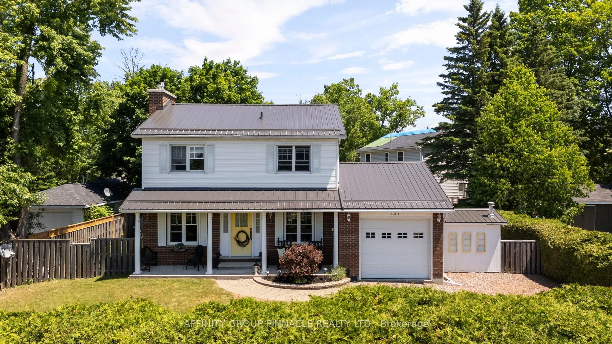 431 Dundas Street