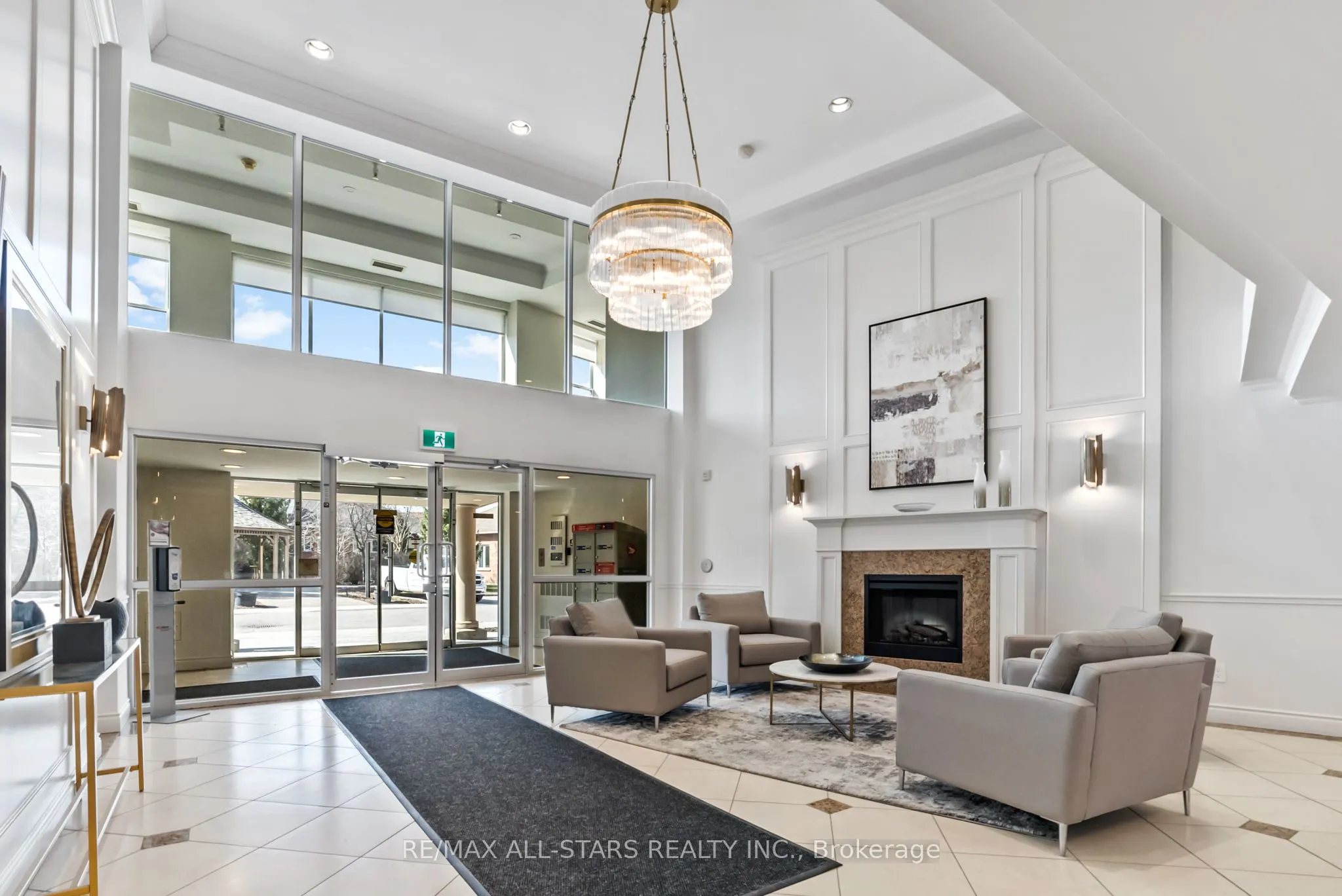 22 James Hill Court, #210