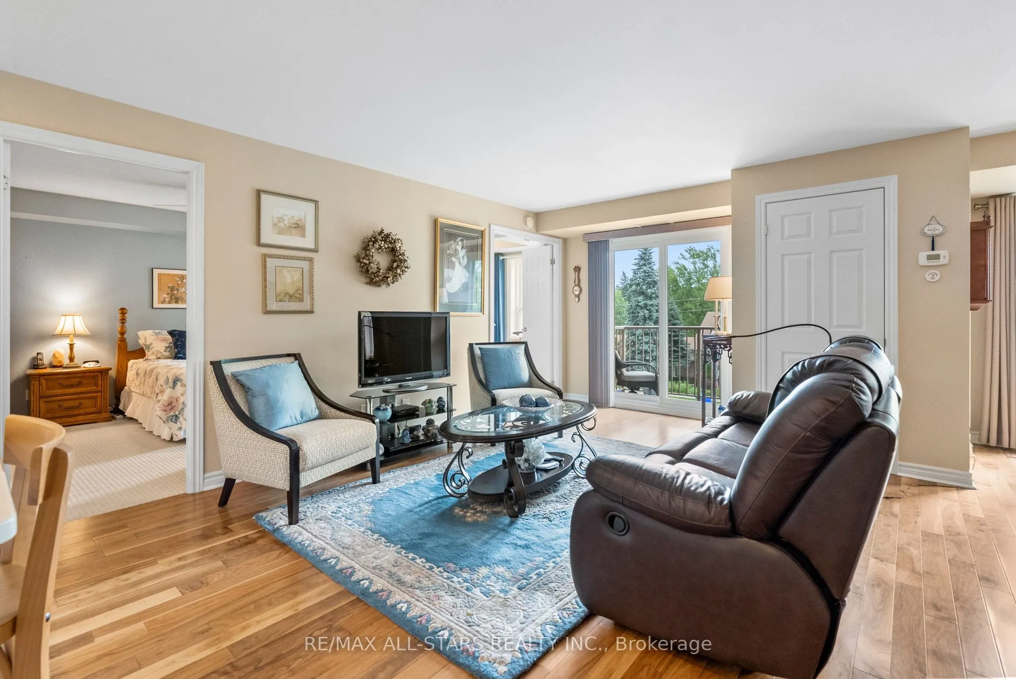 22 James Hill Court, #210
