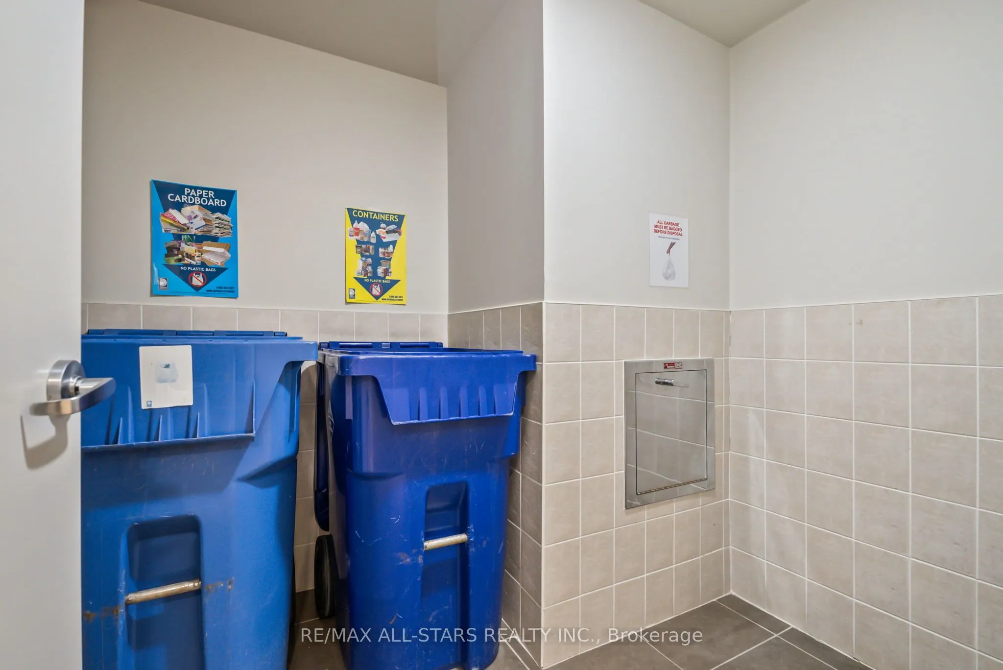22 James Hill Court, #210
