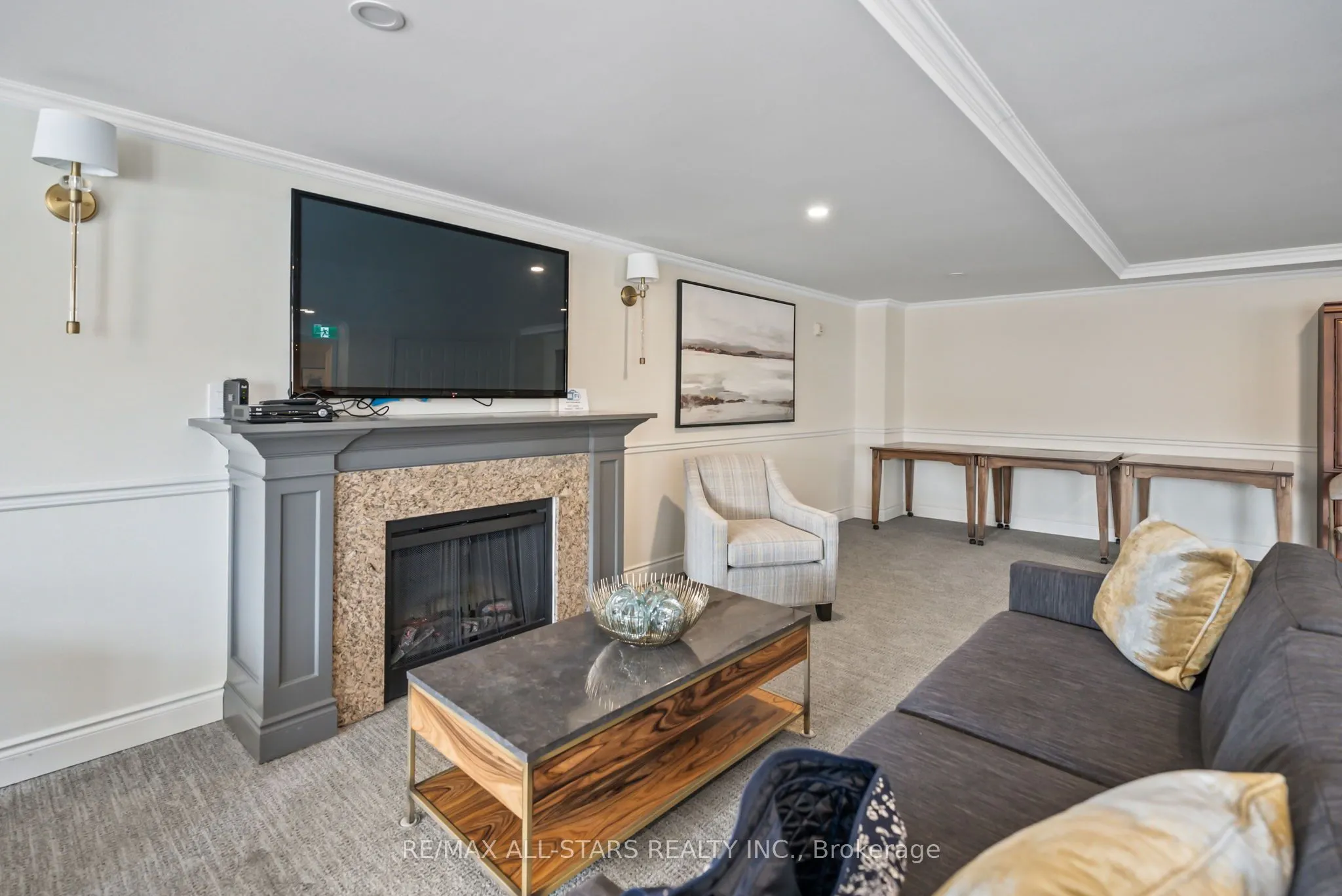 22 James Hill Court, #210