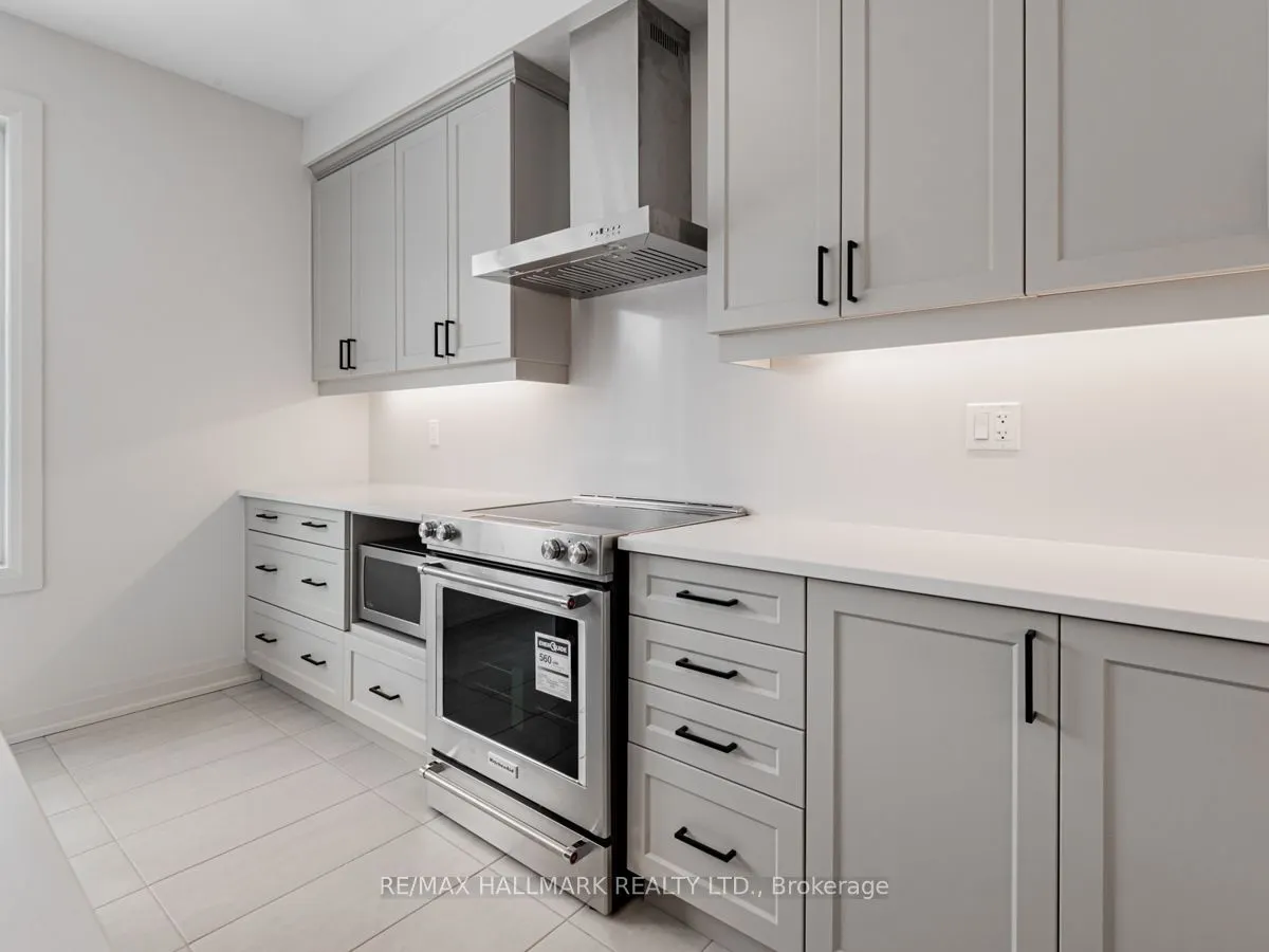 23 Hummingbird Grove