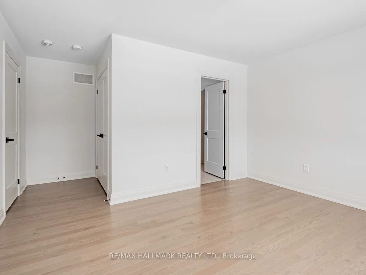 23 Hummingbird Grove