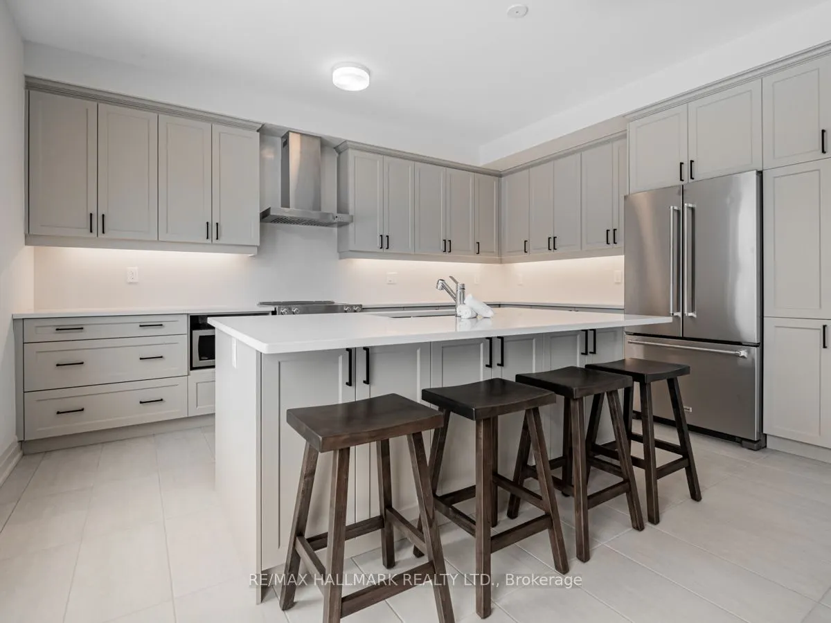 23 Hummingbird Grove