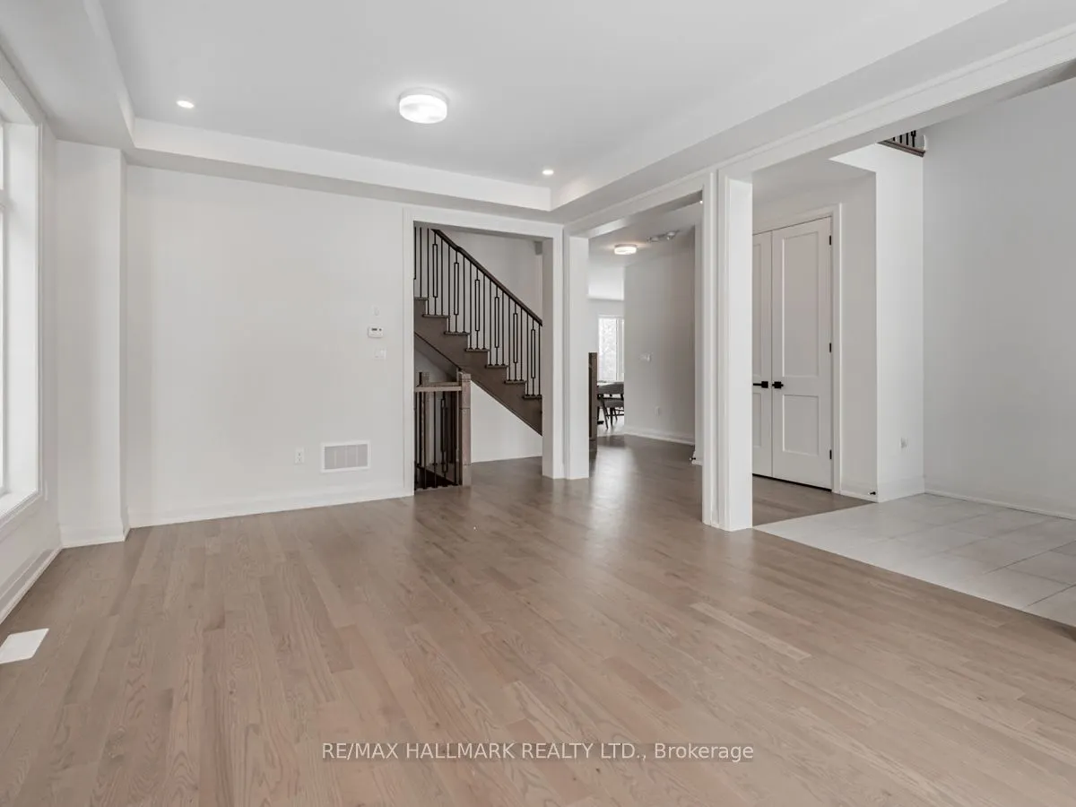 23 Hummingbird Grove