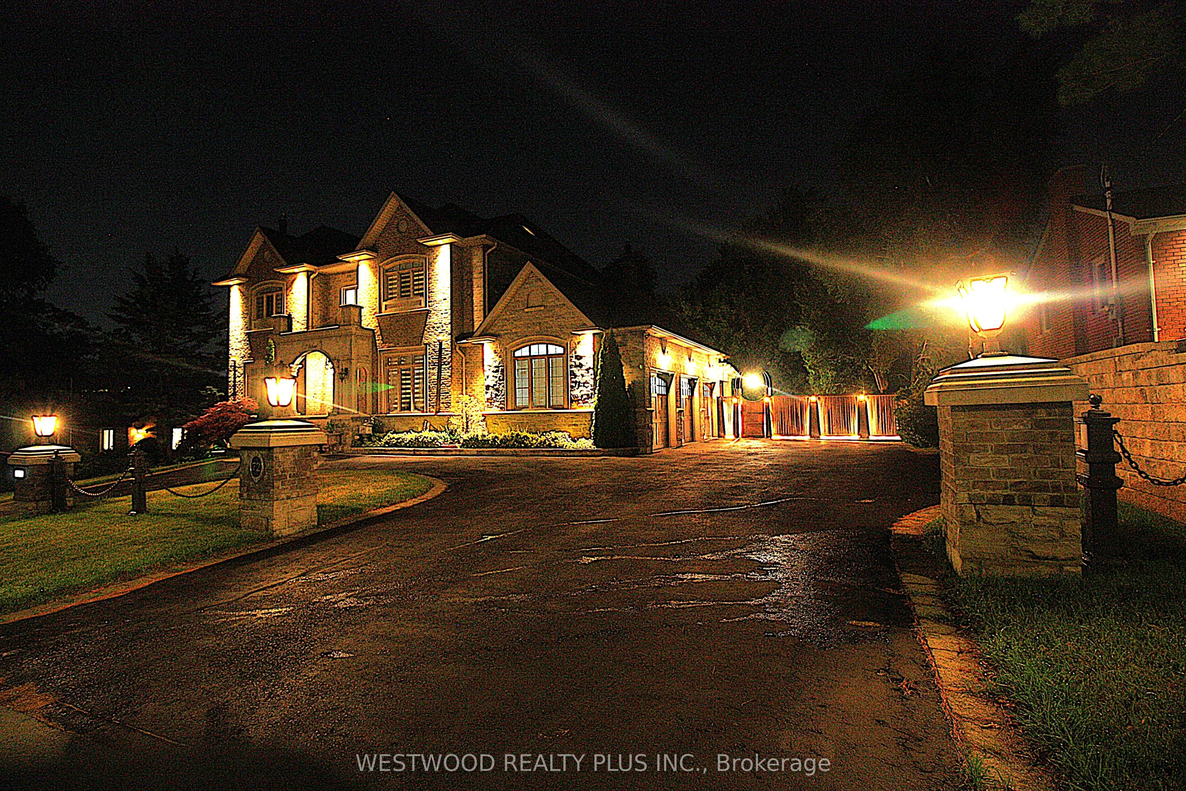 72 Westwood Lane