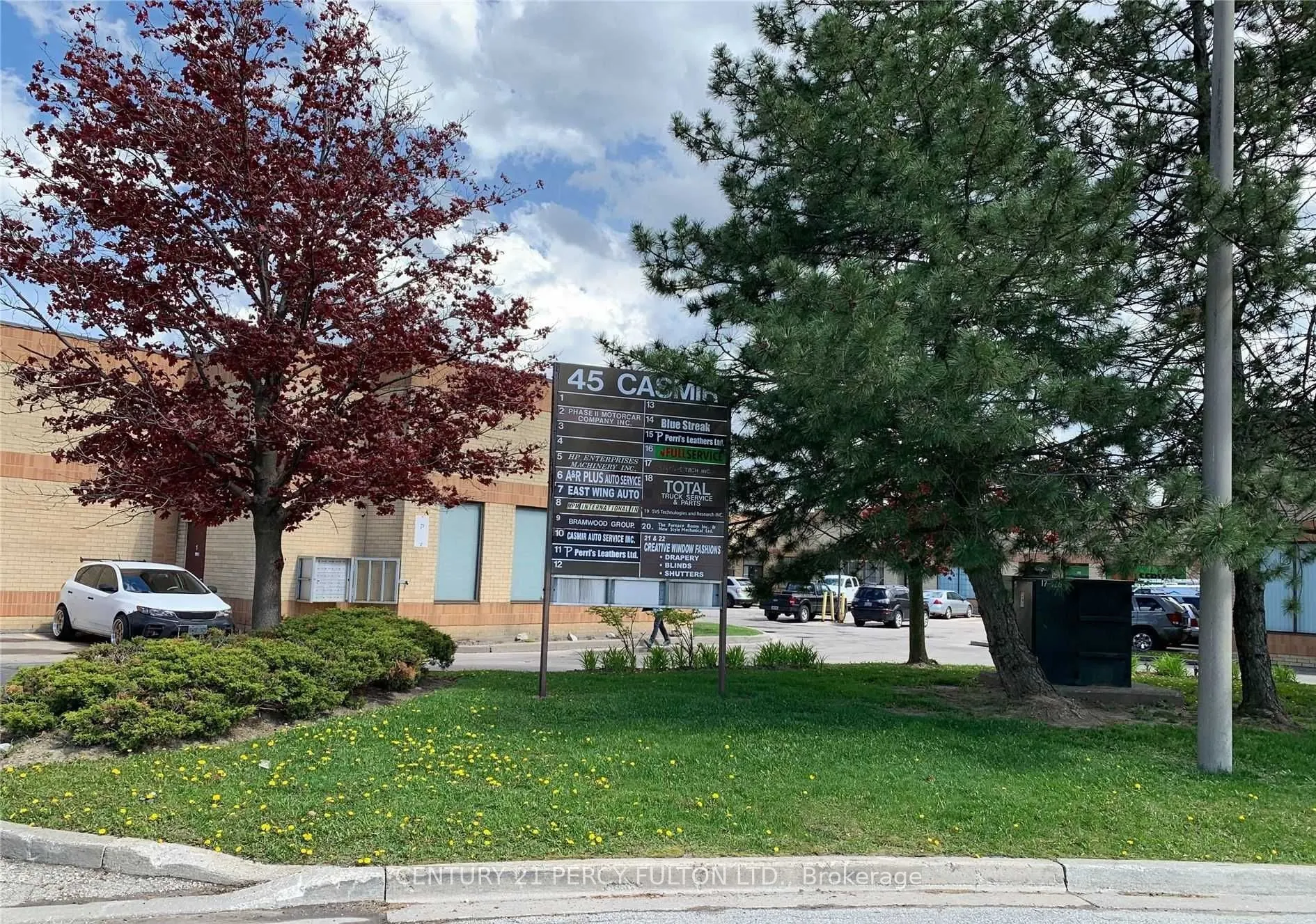 45 Casmir Court, #15