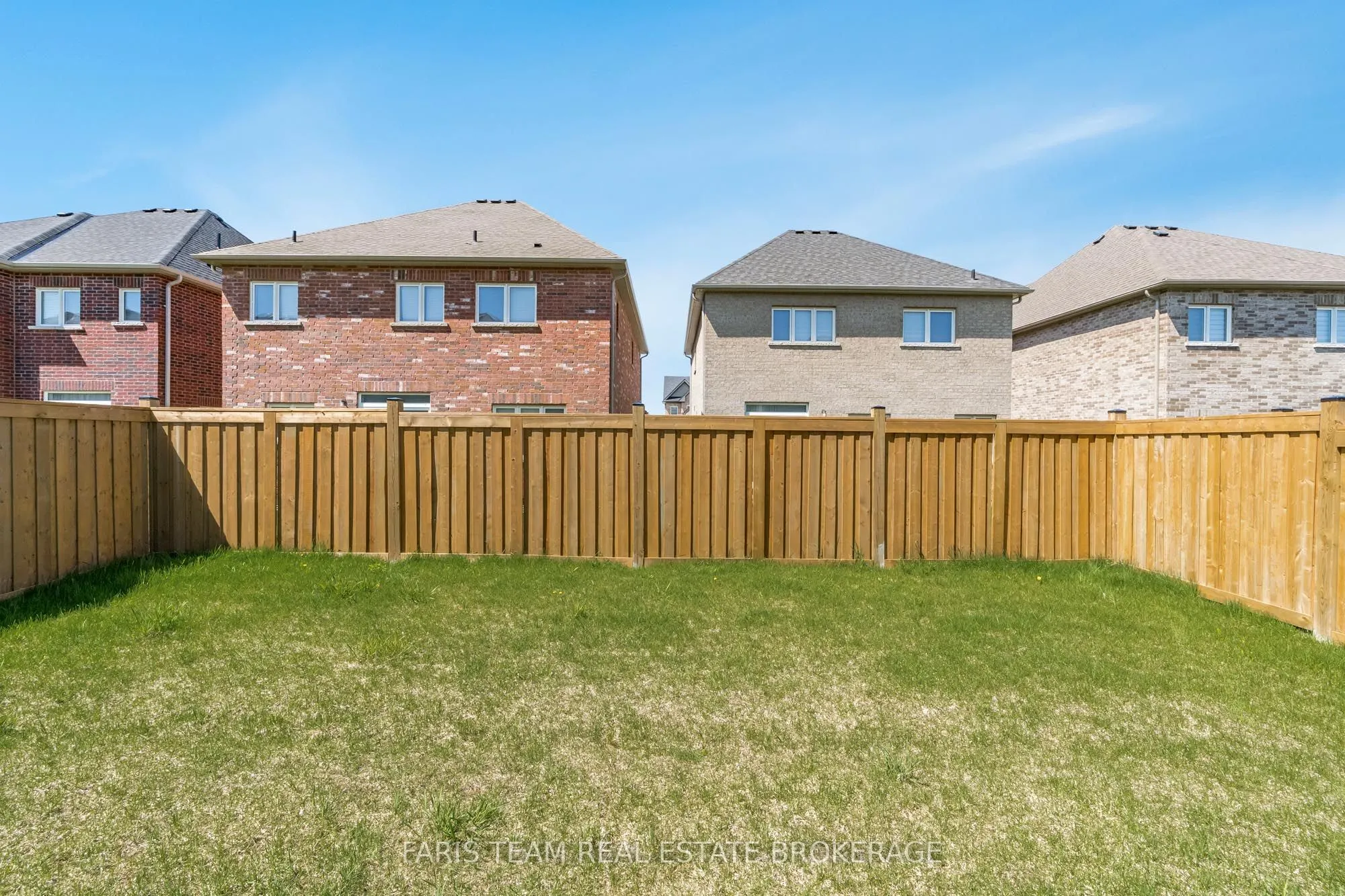 6 Cliff Thompson Court