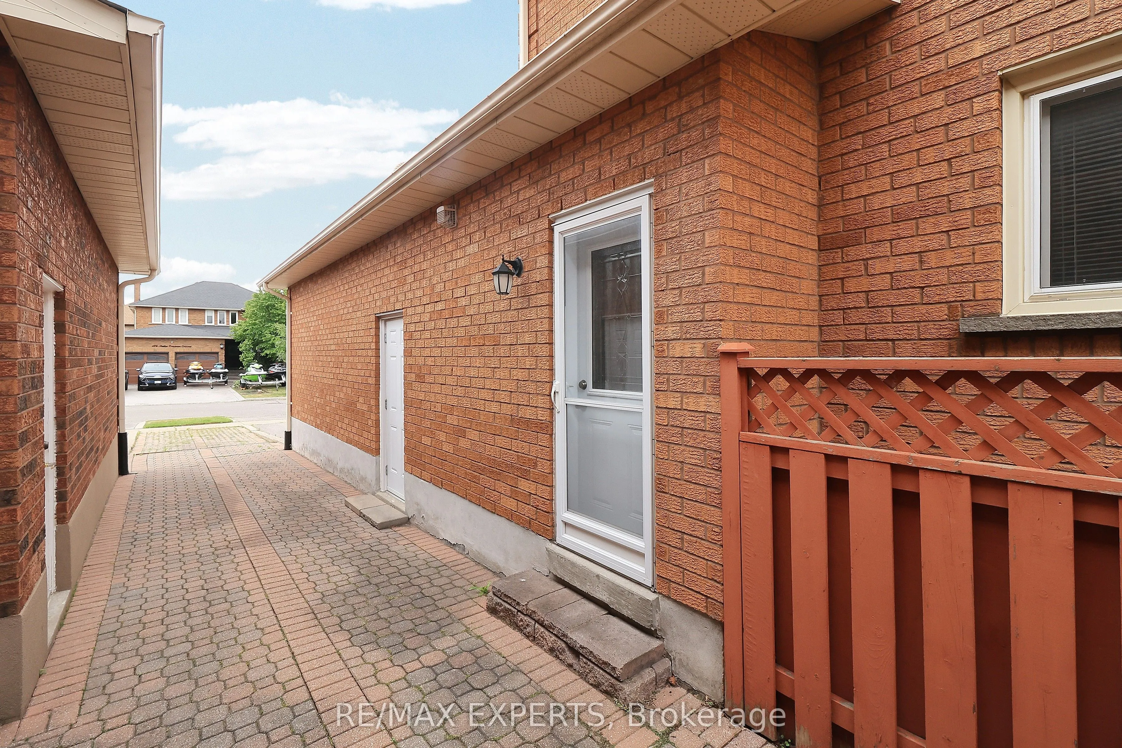 129 Father Ermanno Crescent