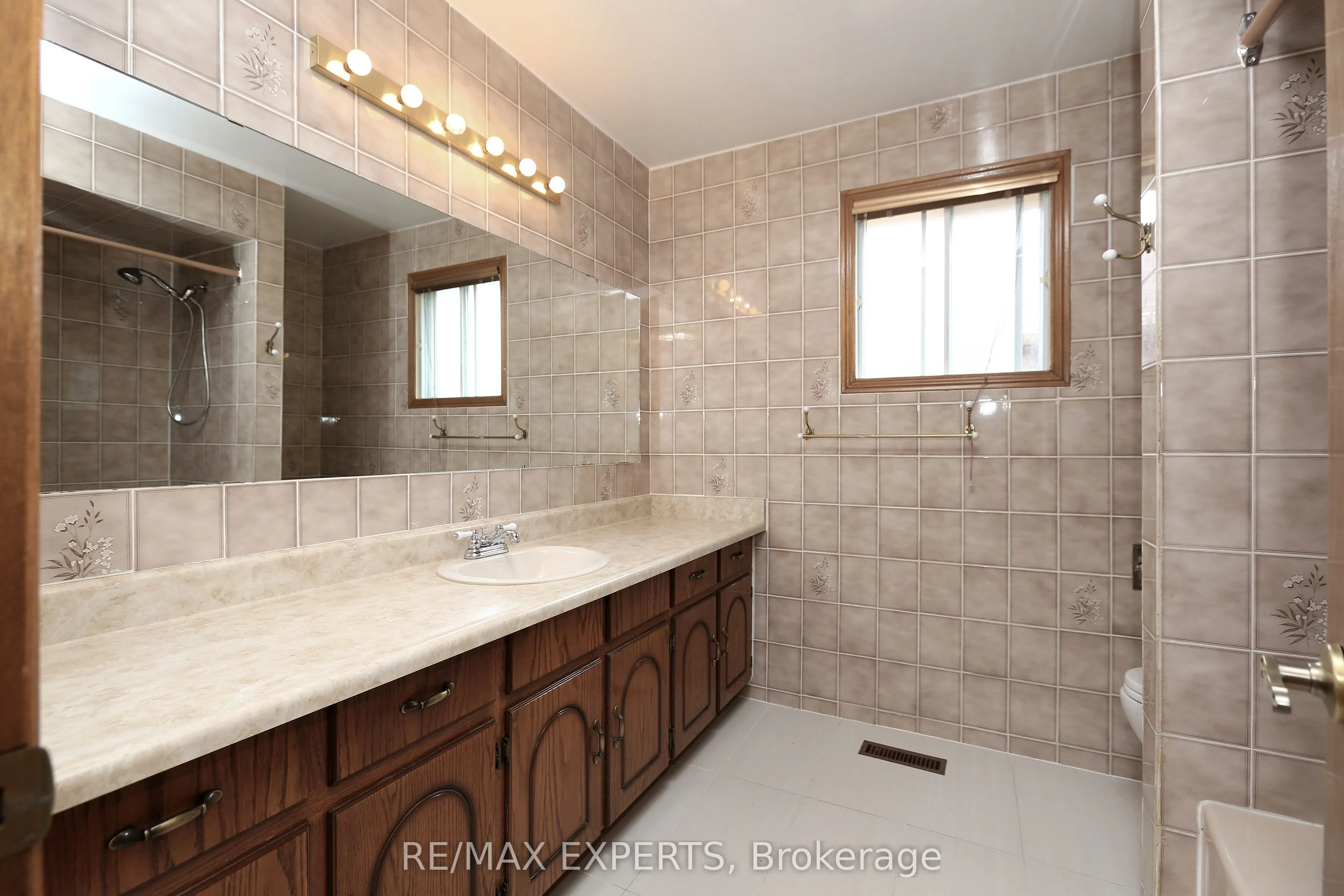 129 Father Ermanno Crescent