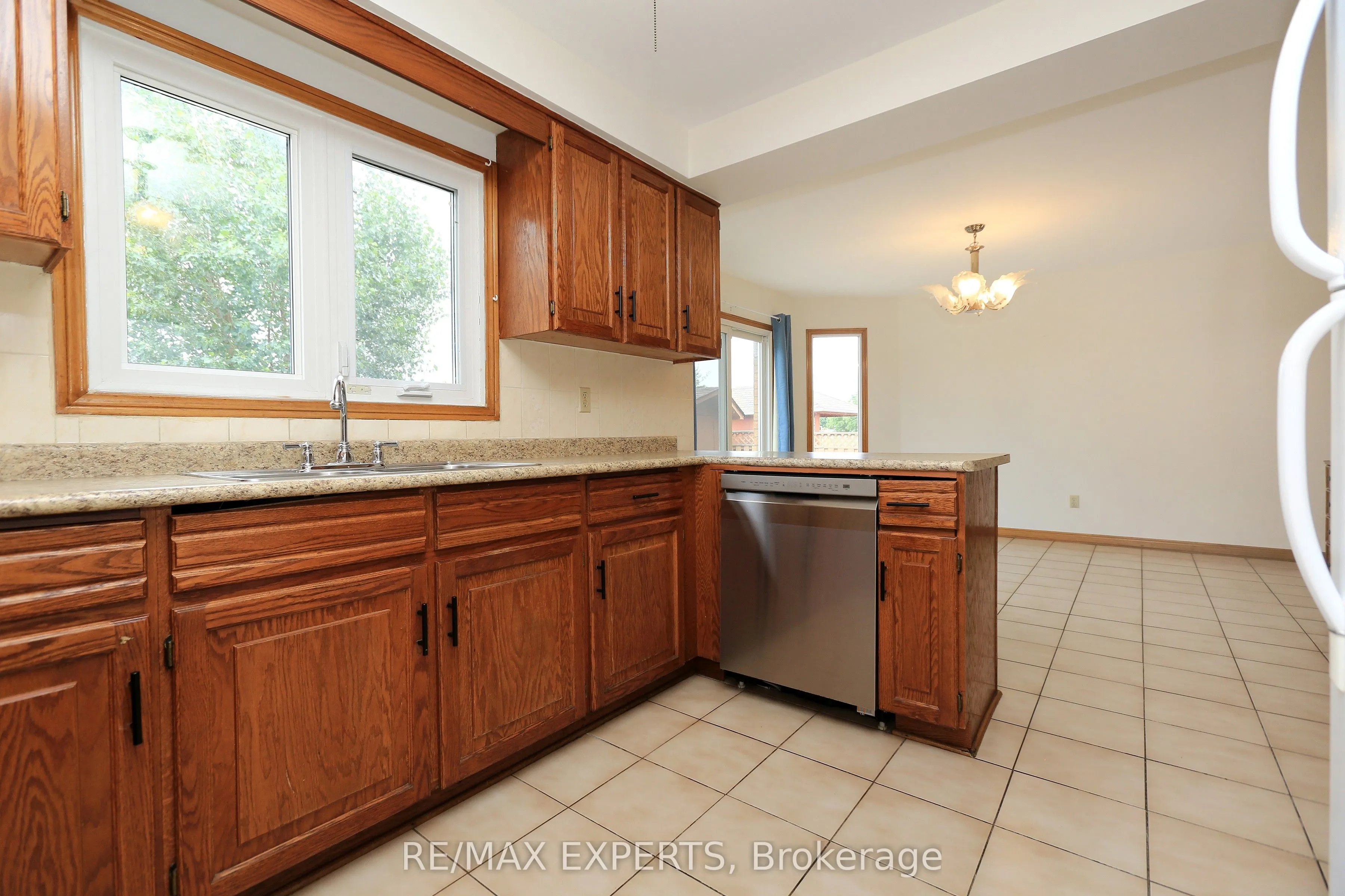 129 Father Ermanno Crescent