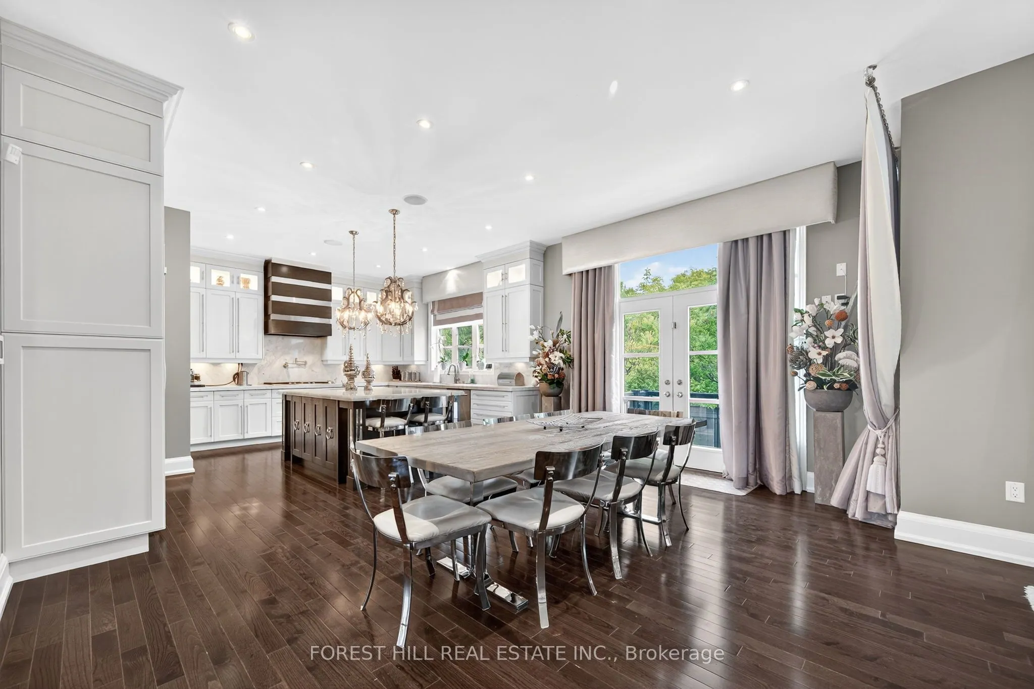71 Woodvalley Crescent