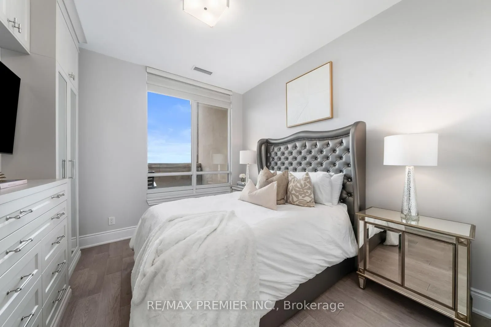 9255 Jane Street, #Ph06