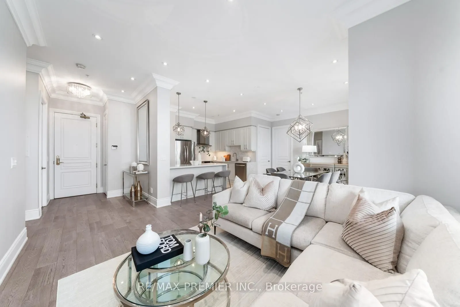 9255 Jane Street, #Ph06