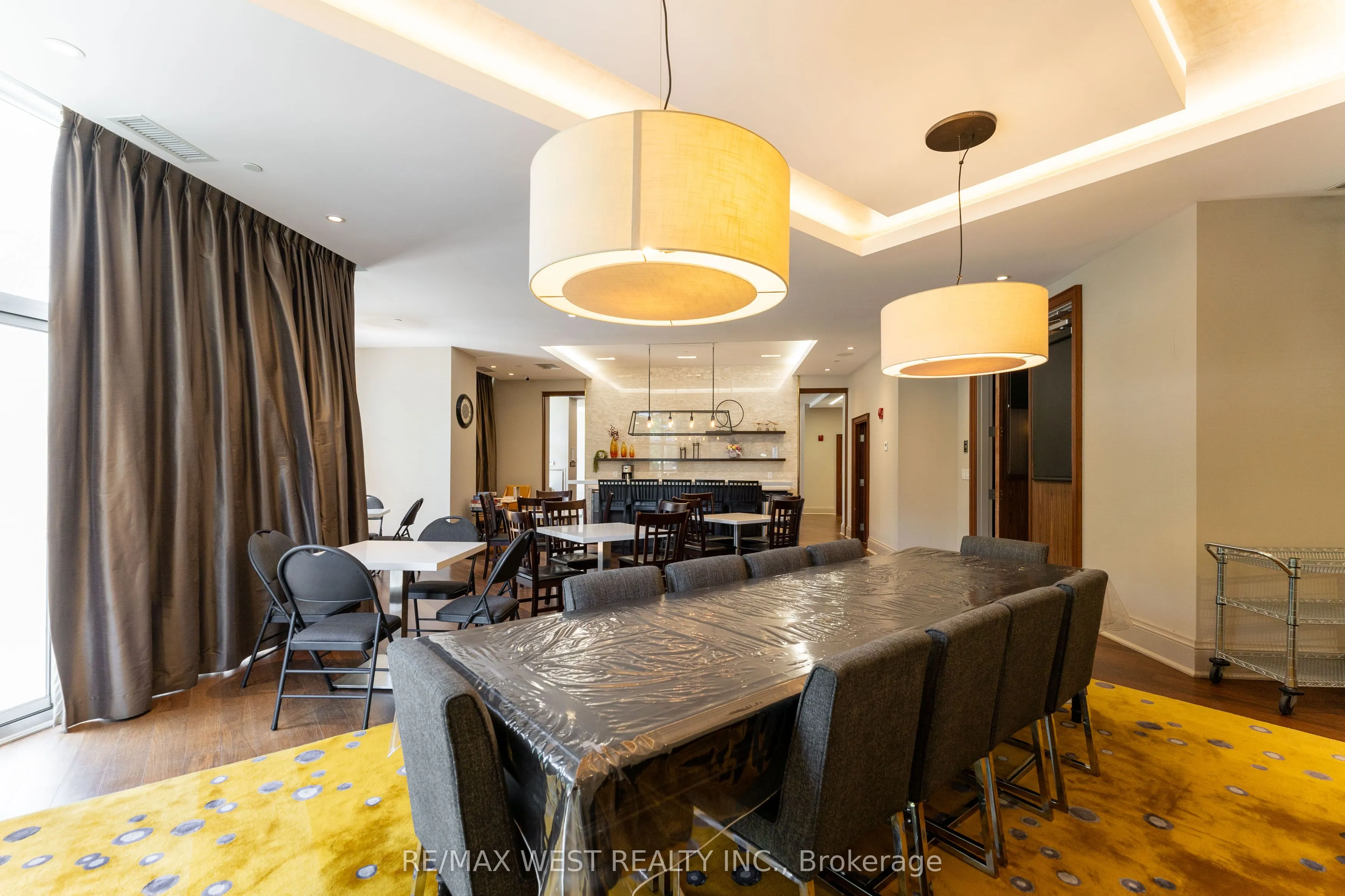 111 Civic Square Gate, #230