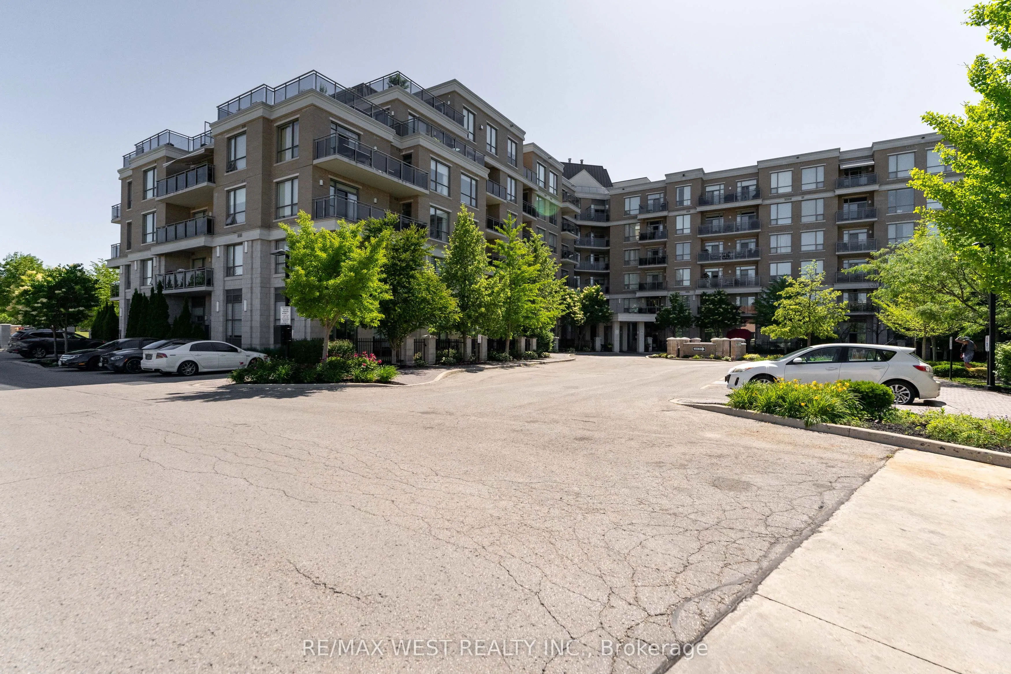 111 Civic Square Gate, #230