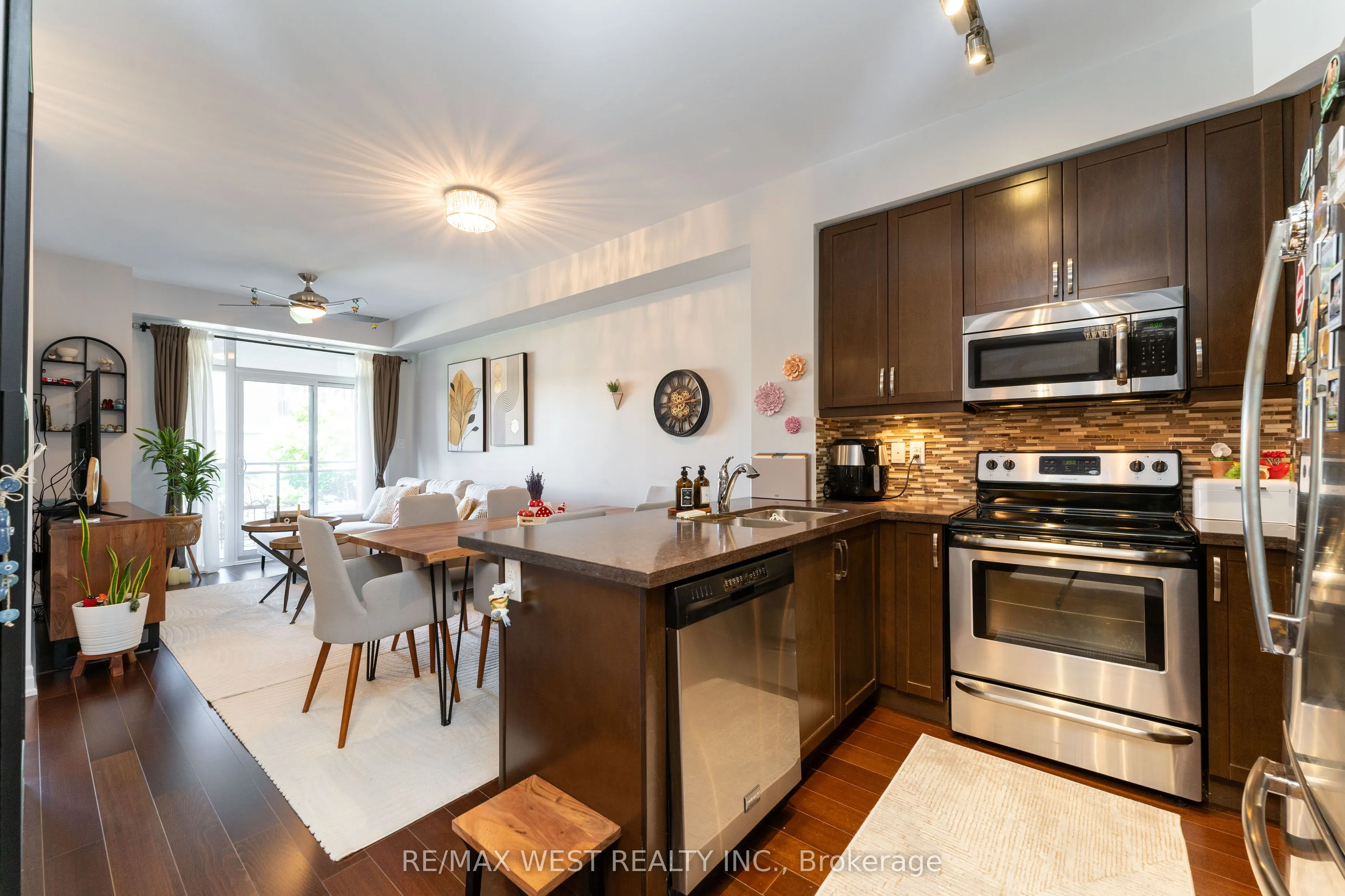 111 Civic Square Gate, #230