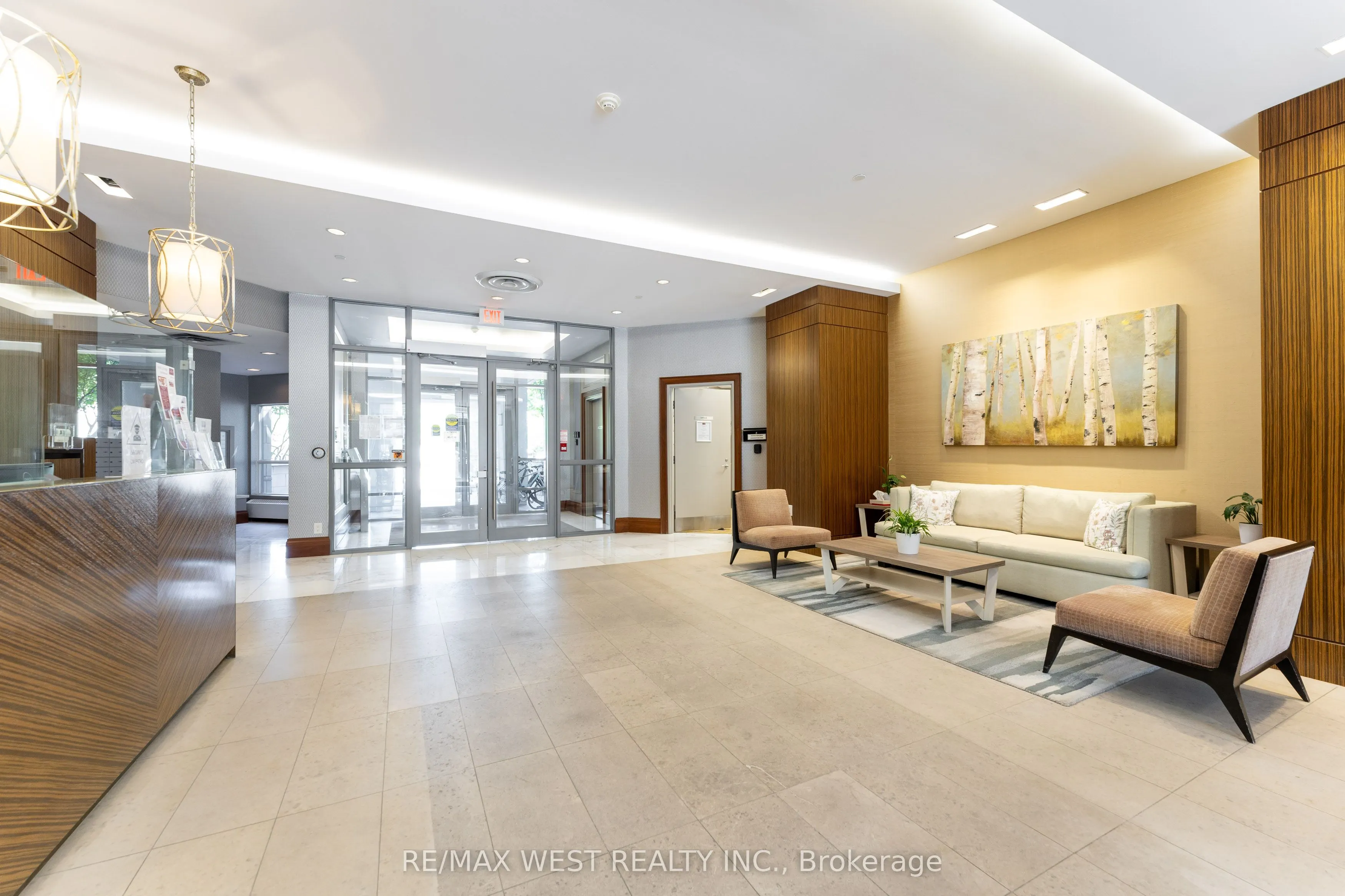 111 Civic Square Gate, #230