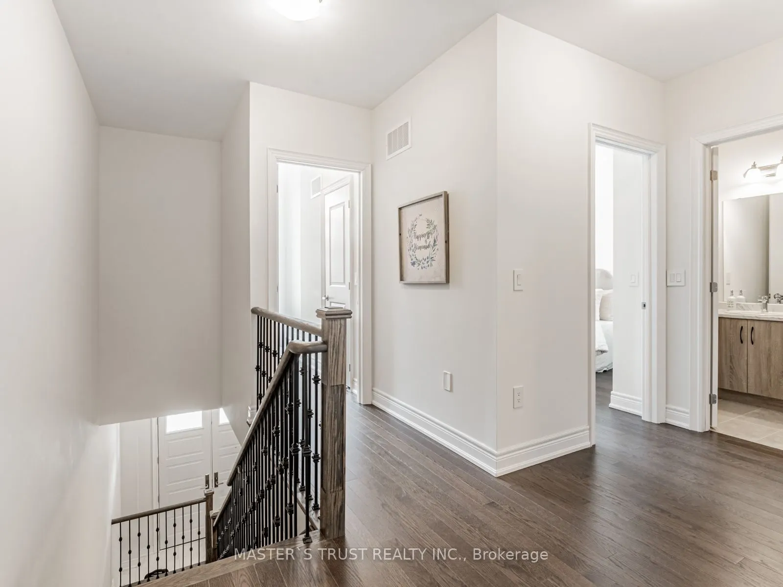 6 Schmeltzer Crescent
