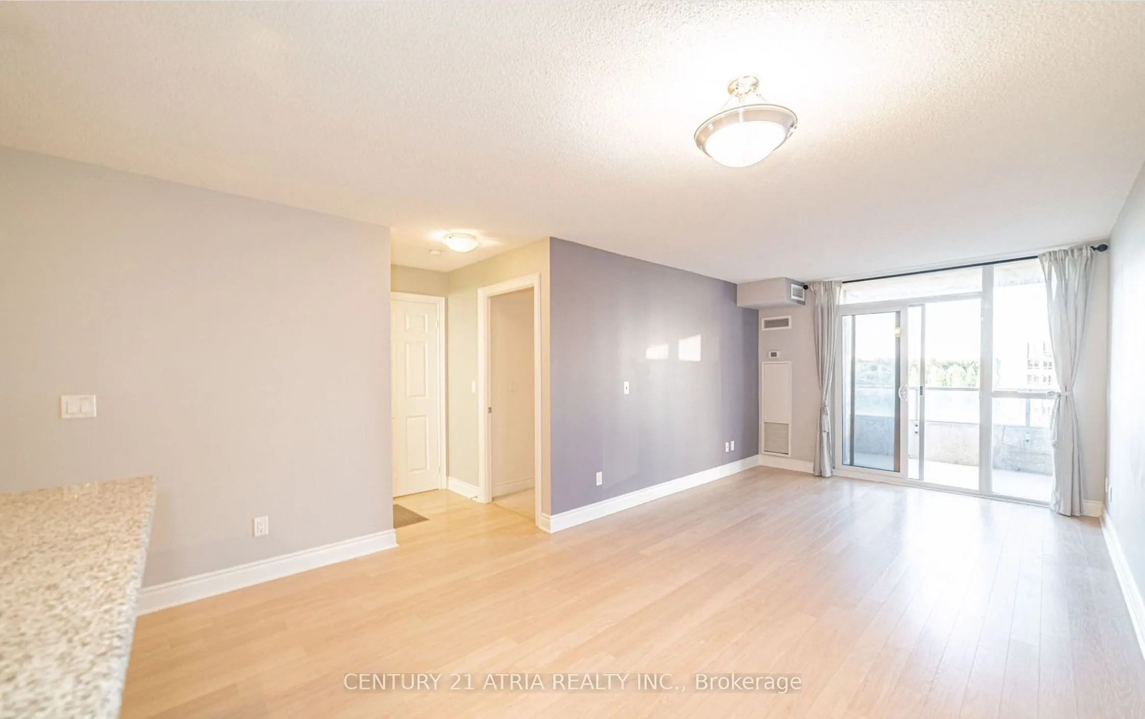 23 Cox Boulevard, #882