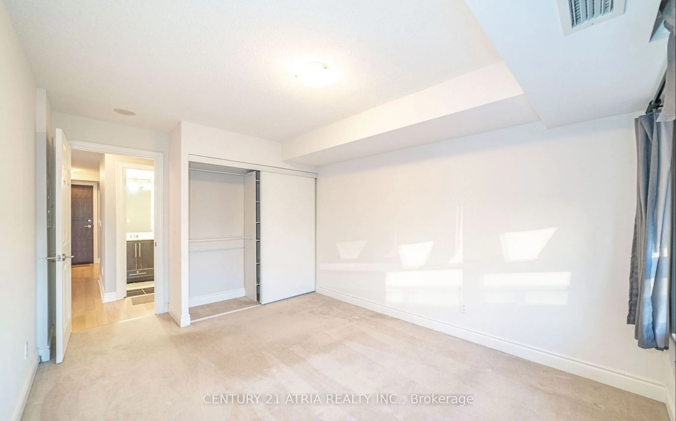 23 Cox Boulevard, #882
