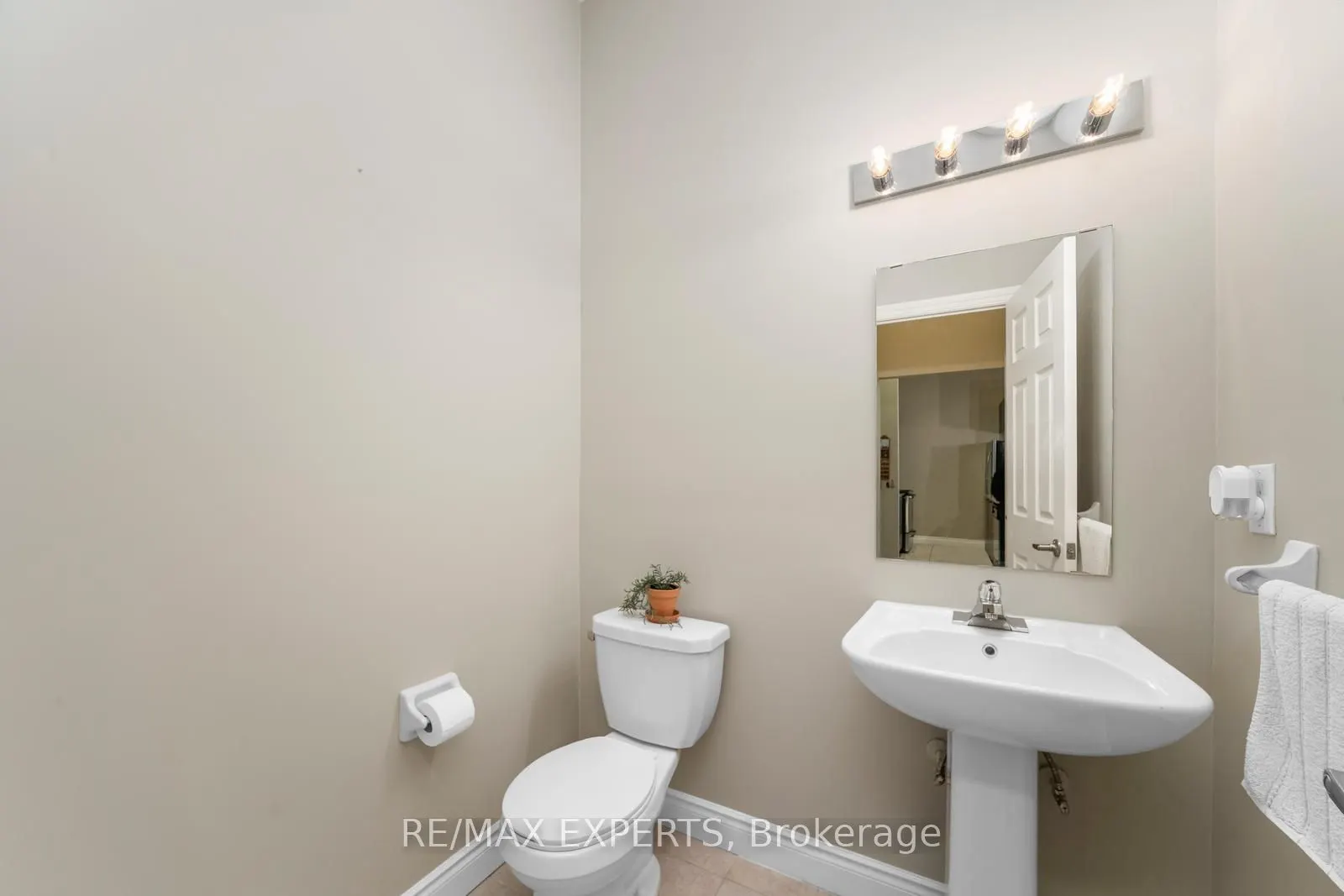 10211 Keele Street, #105