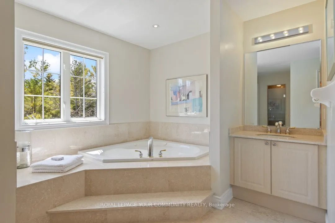 2 Stonecliffe Crescent, #52