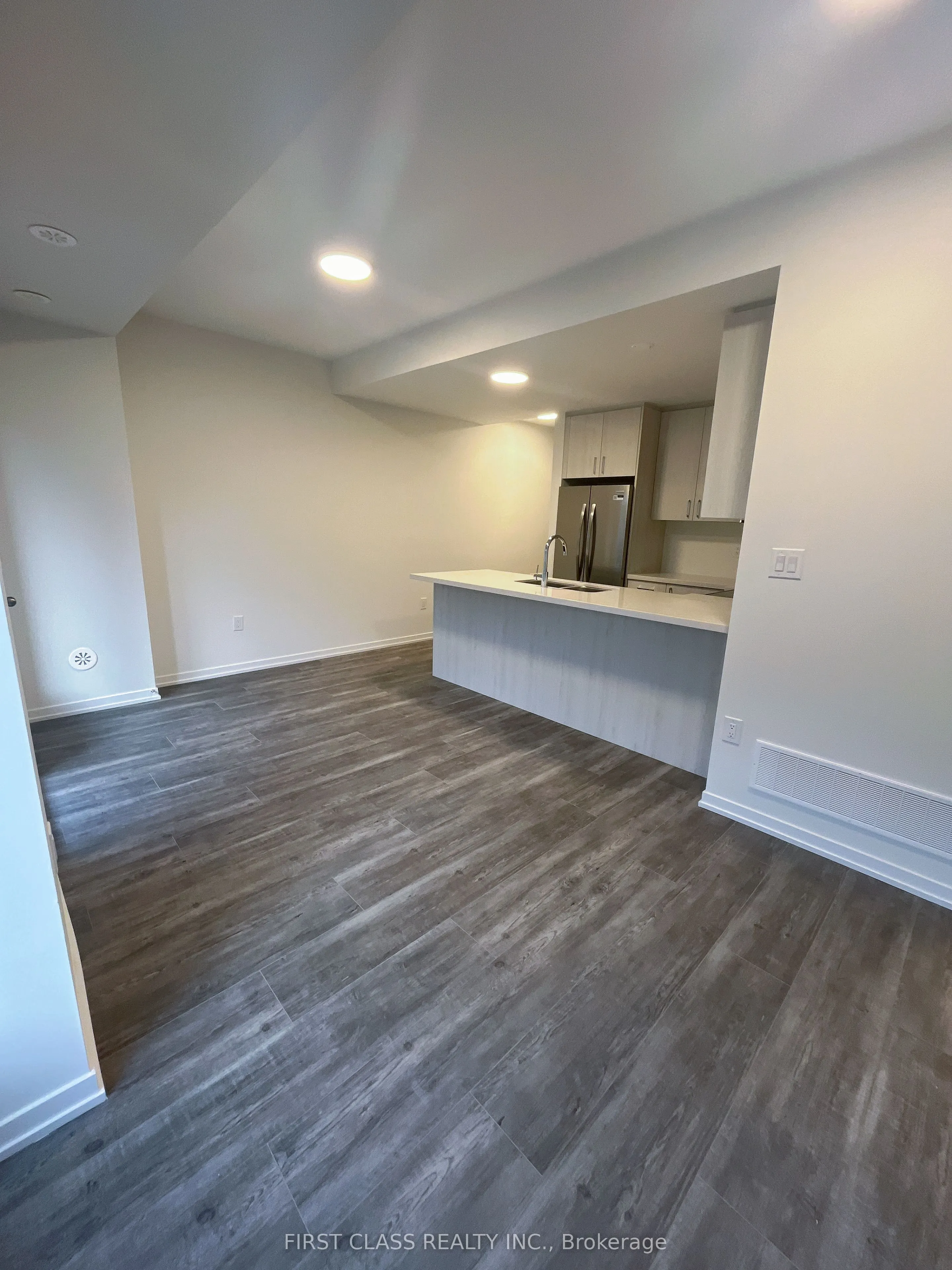 216 Matawin Lane, #n/a