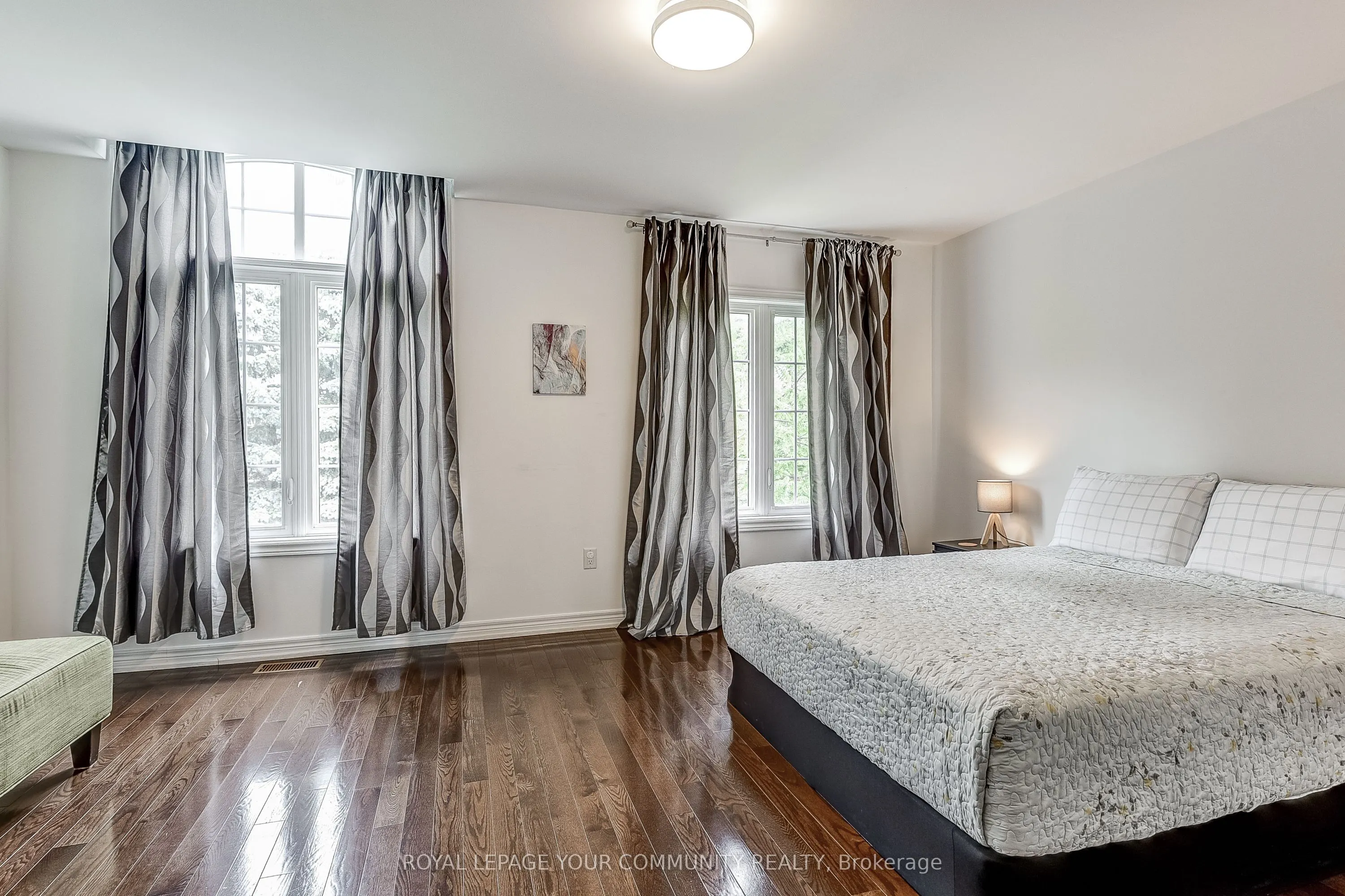9205 Bathurst Street, #11