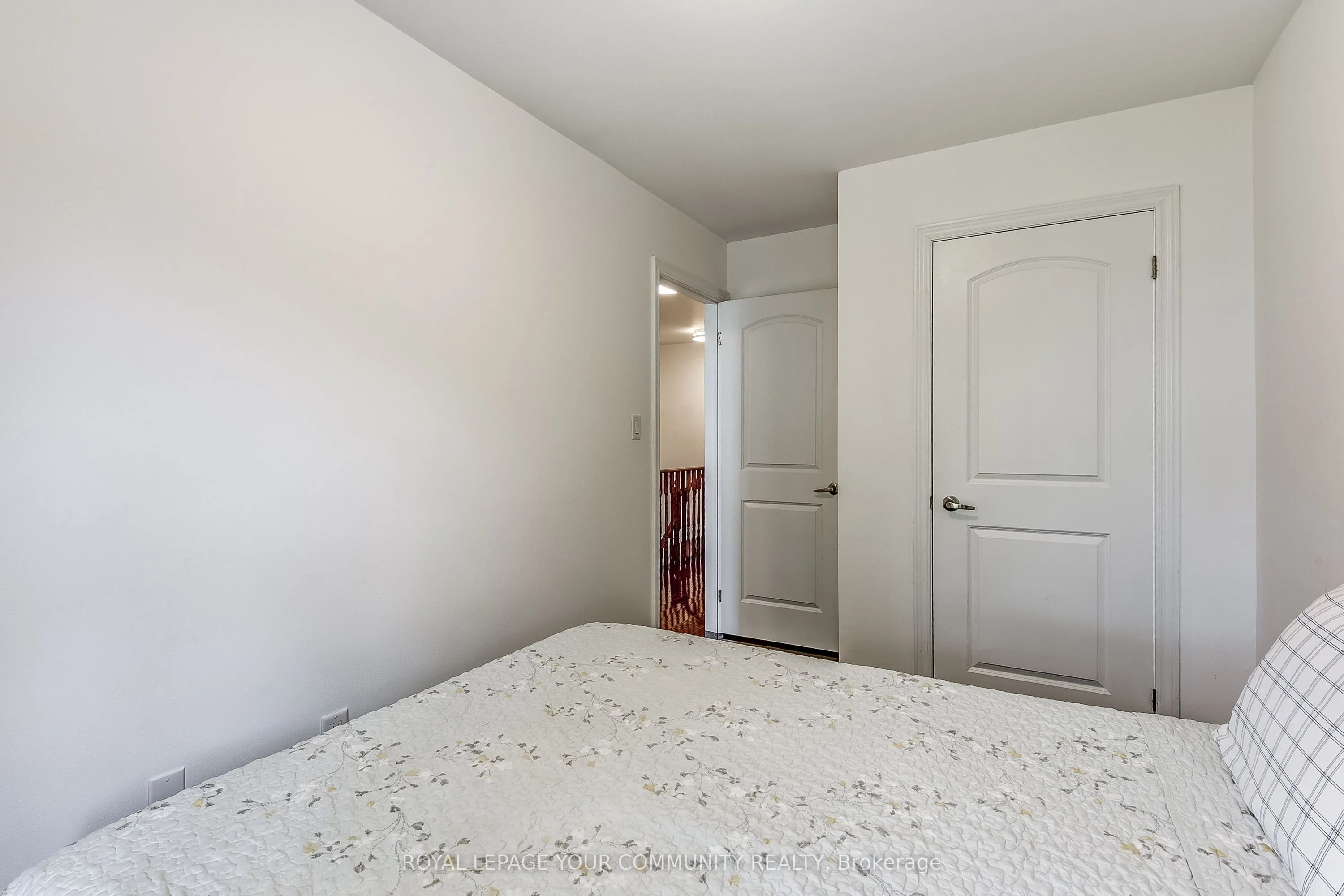 9205 Bathurst Street, #11