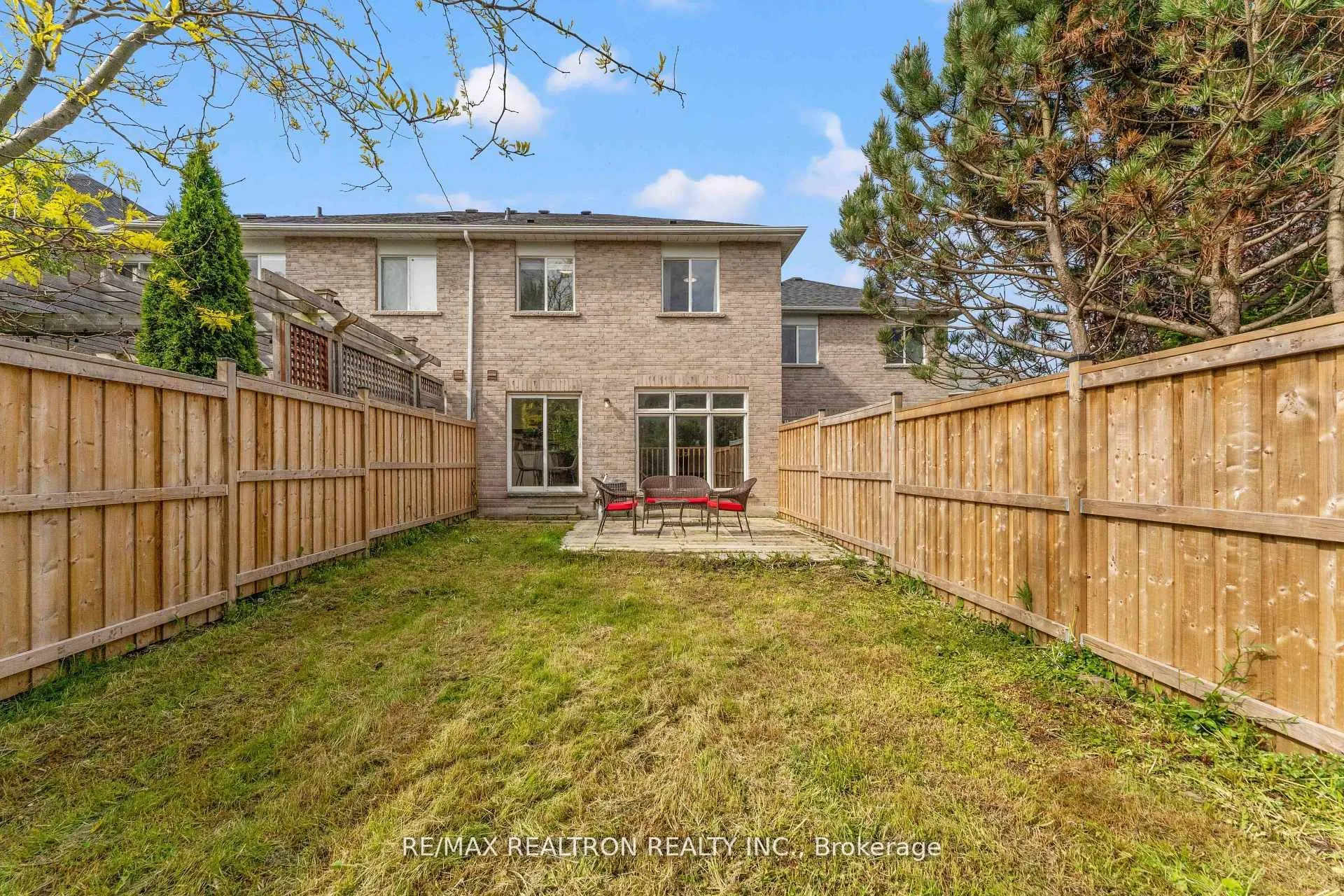 102 Lowther Avenue