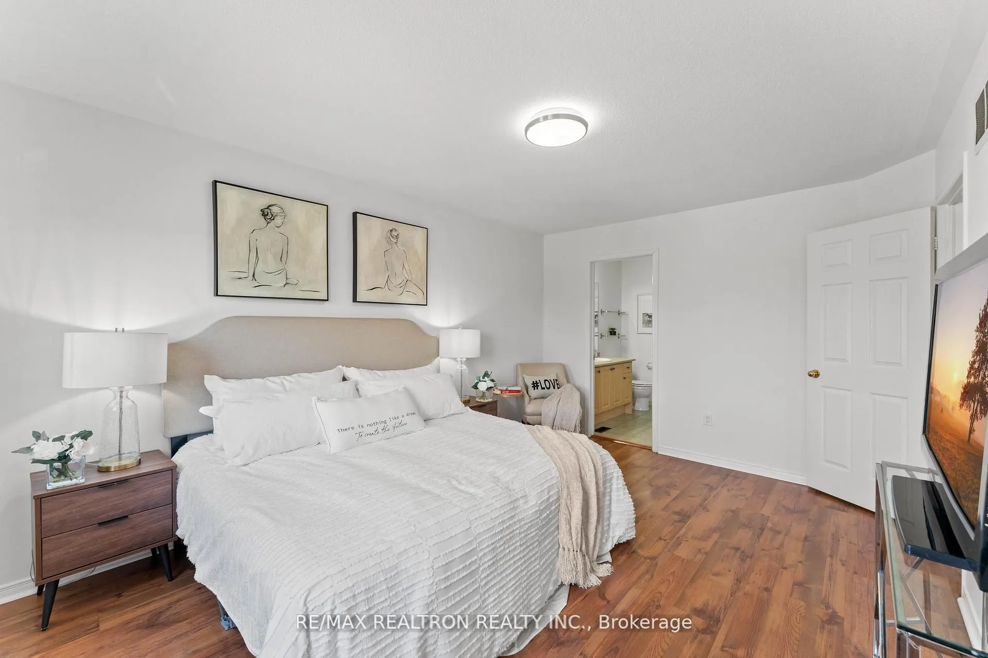 102 Lowther Avenue