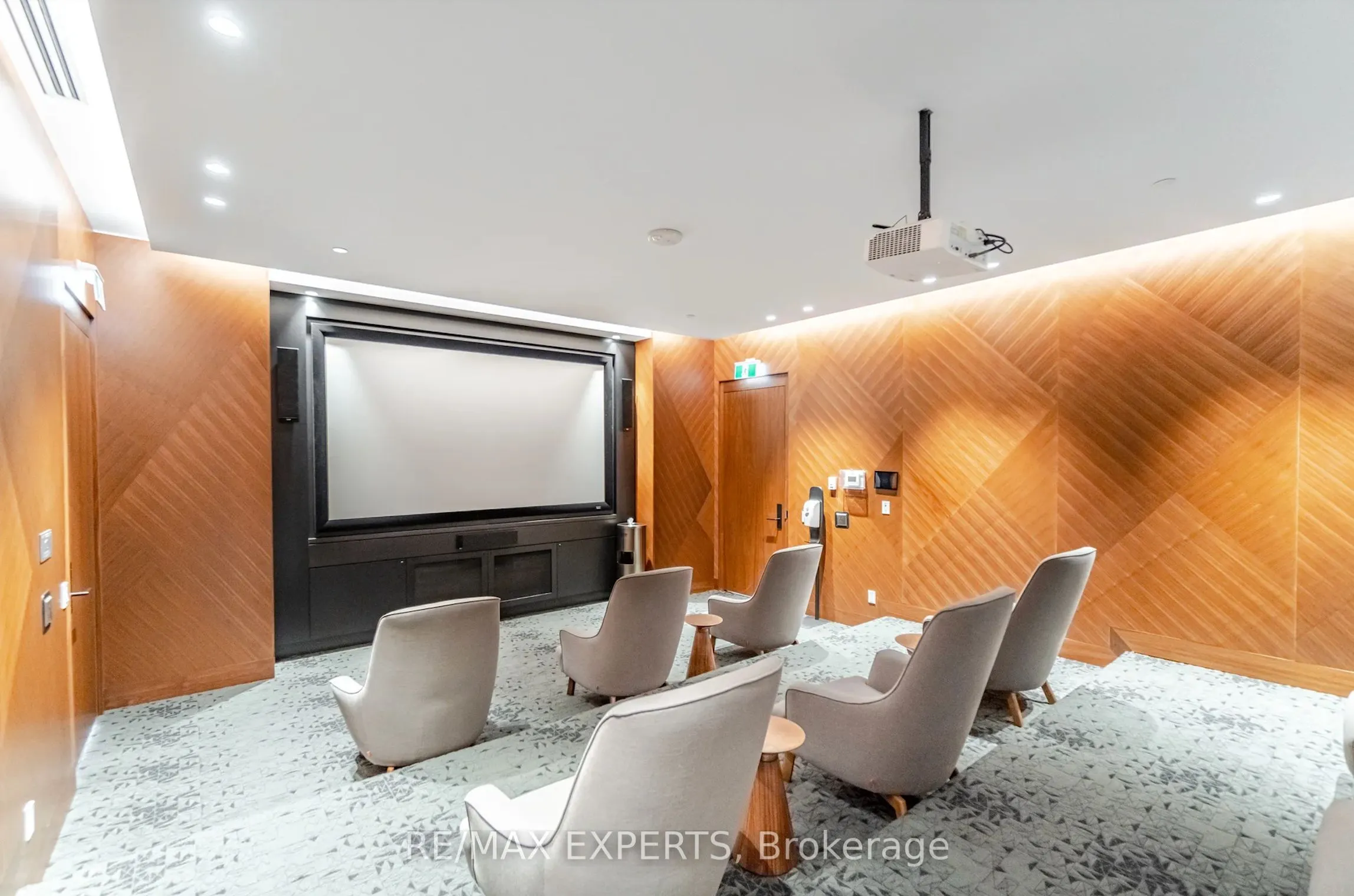 7895 Jane Street, #2314