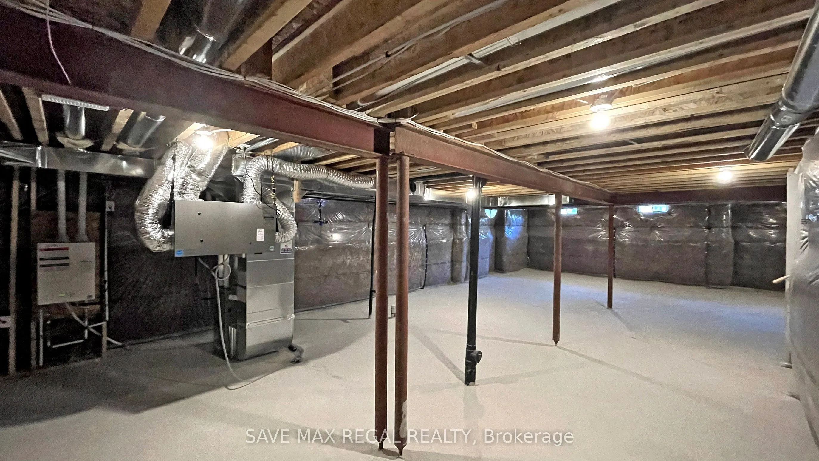 4 Rail Trail Court
