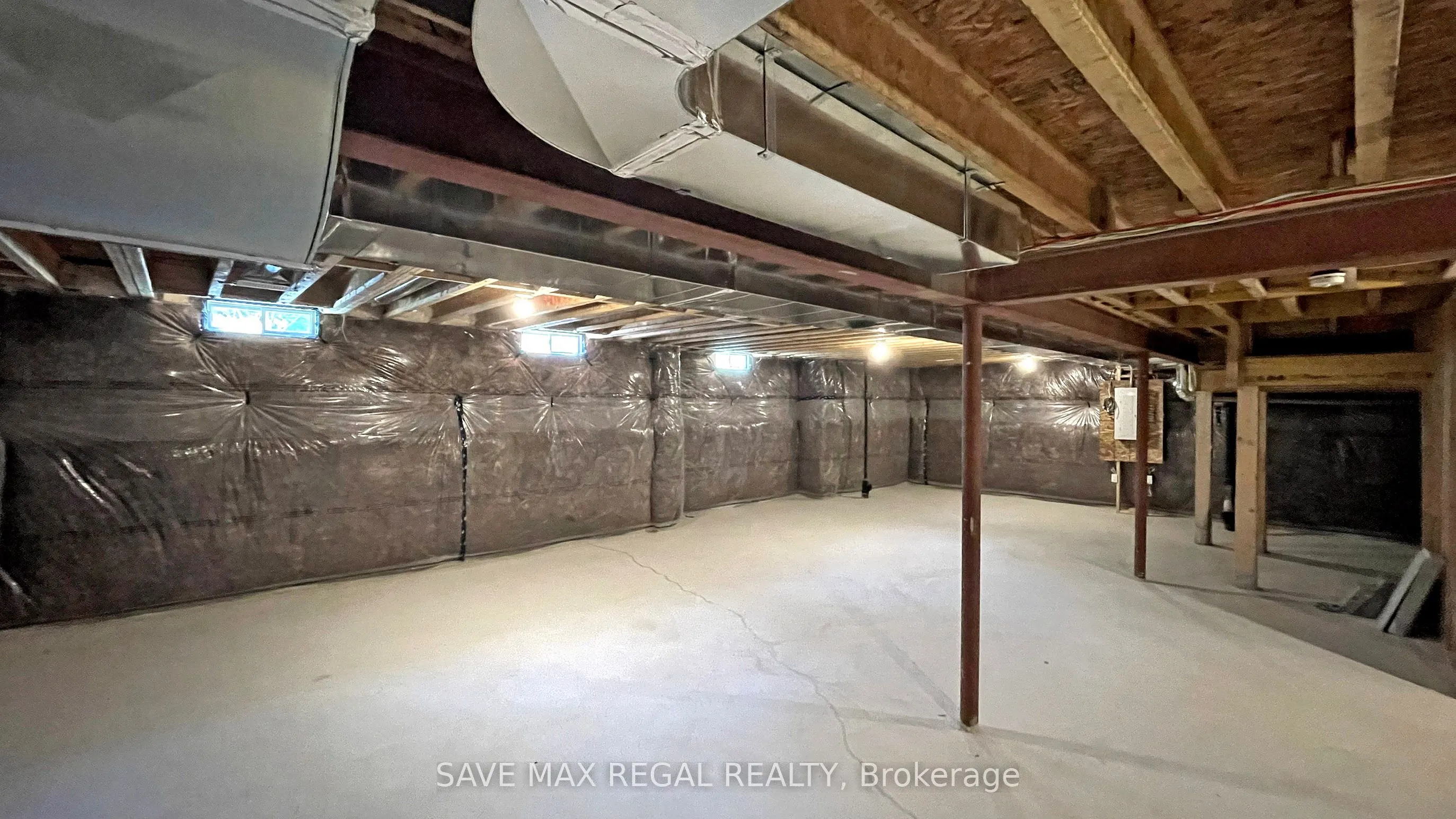 4 Rail Trail Court
