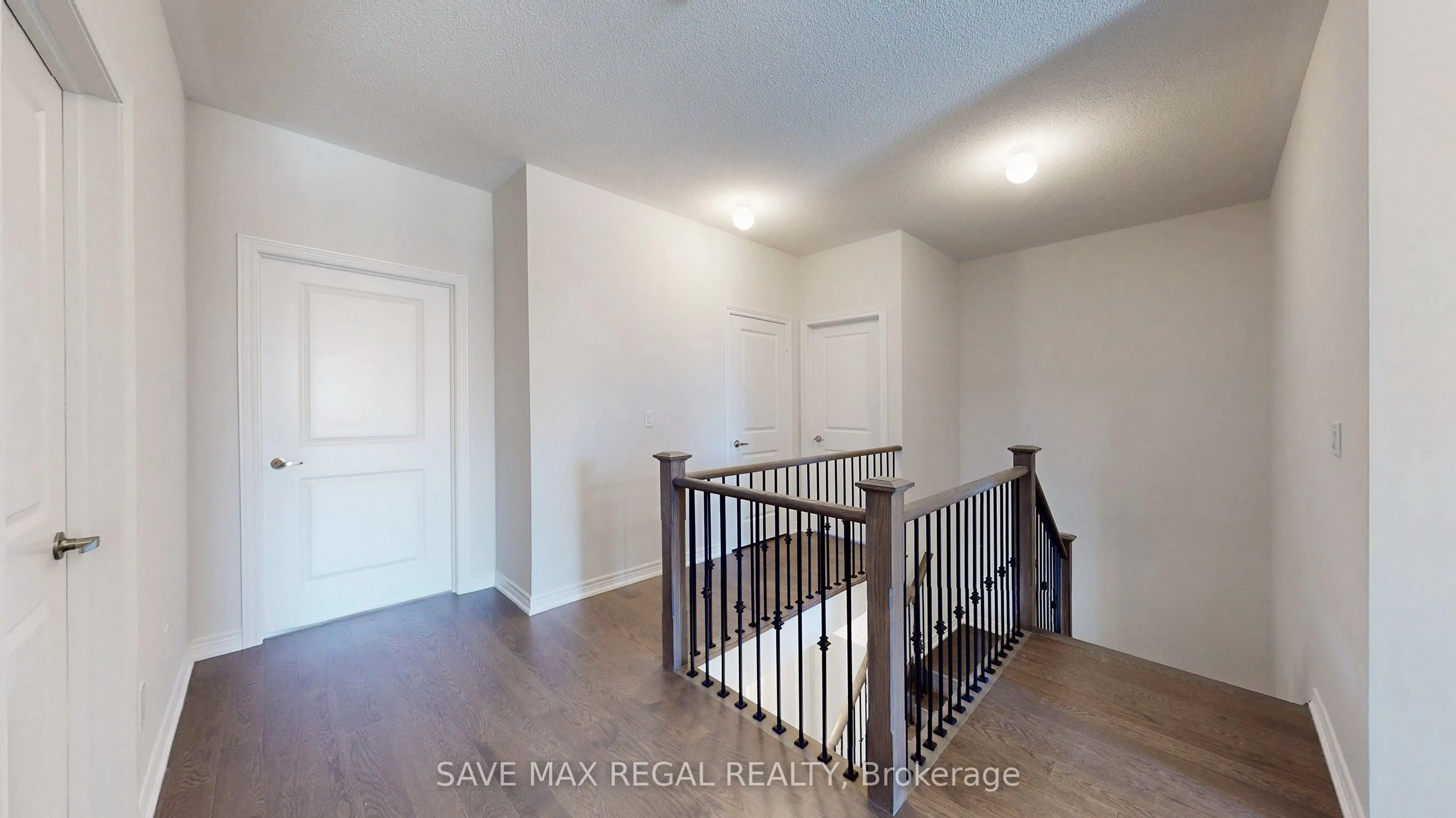4 Rail Trail Court
