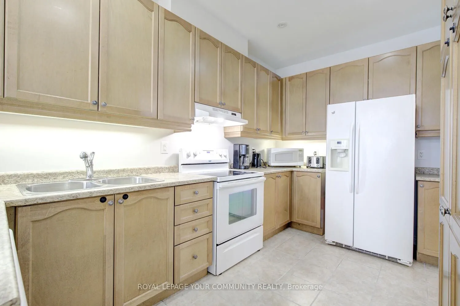 24 Mill River Drive