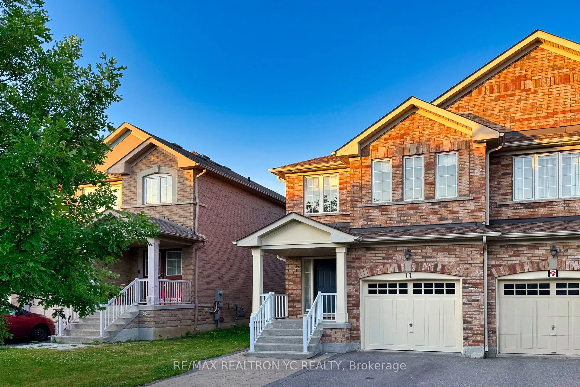 11 Carrier Crescent
