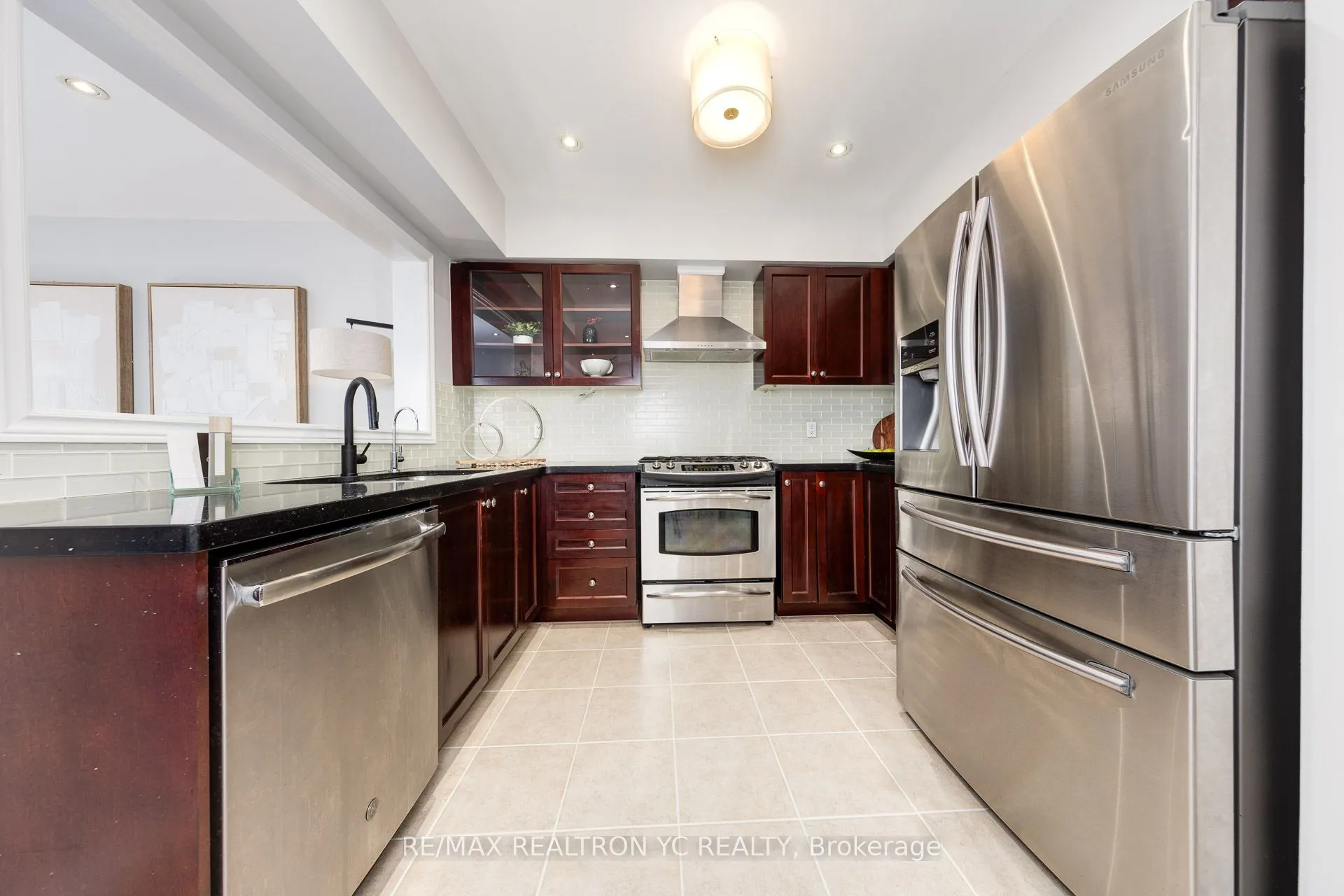 11 Carrier Crescent