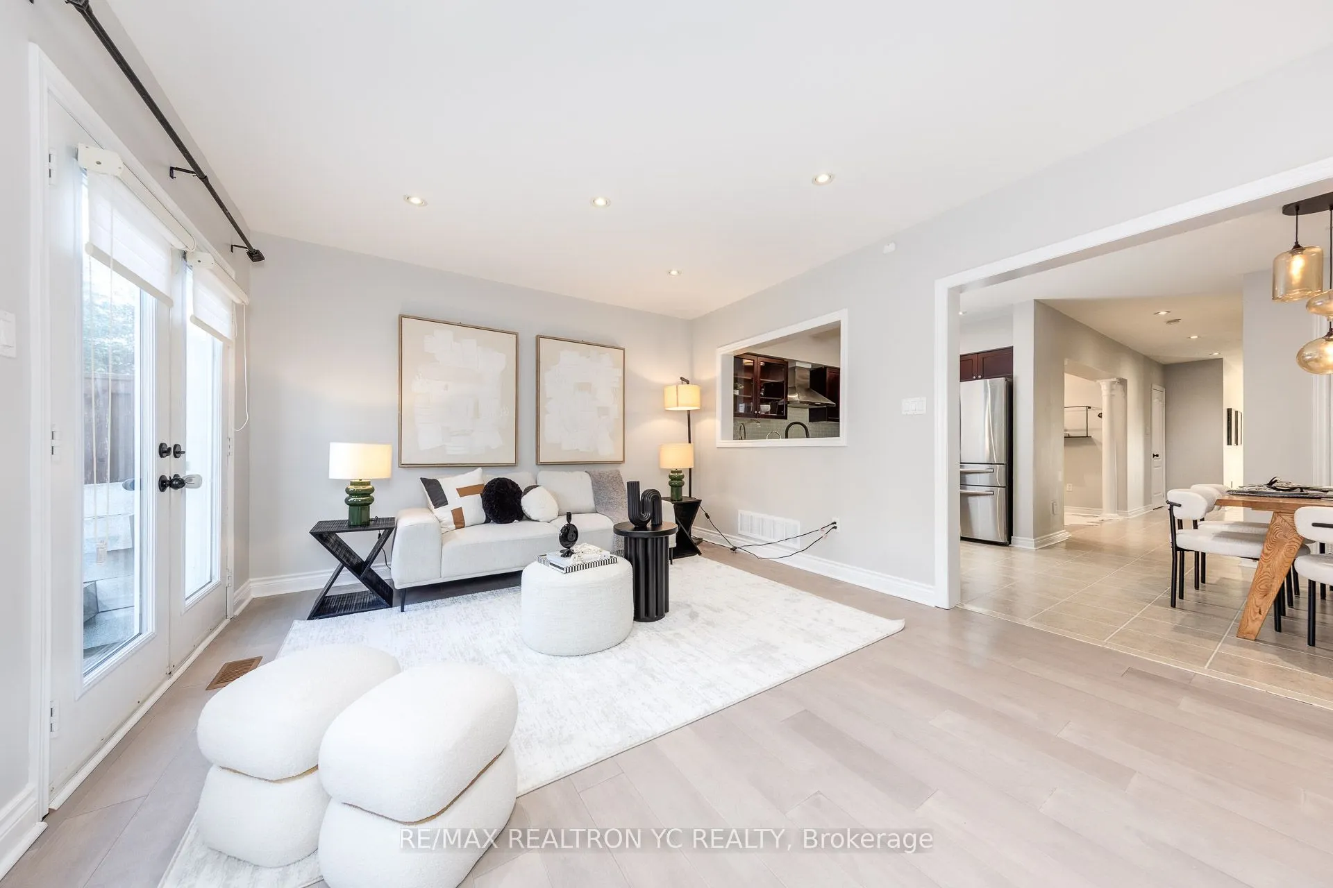 11 Carrier Crescent