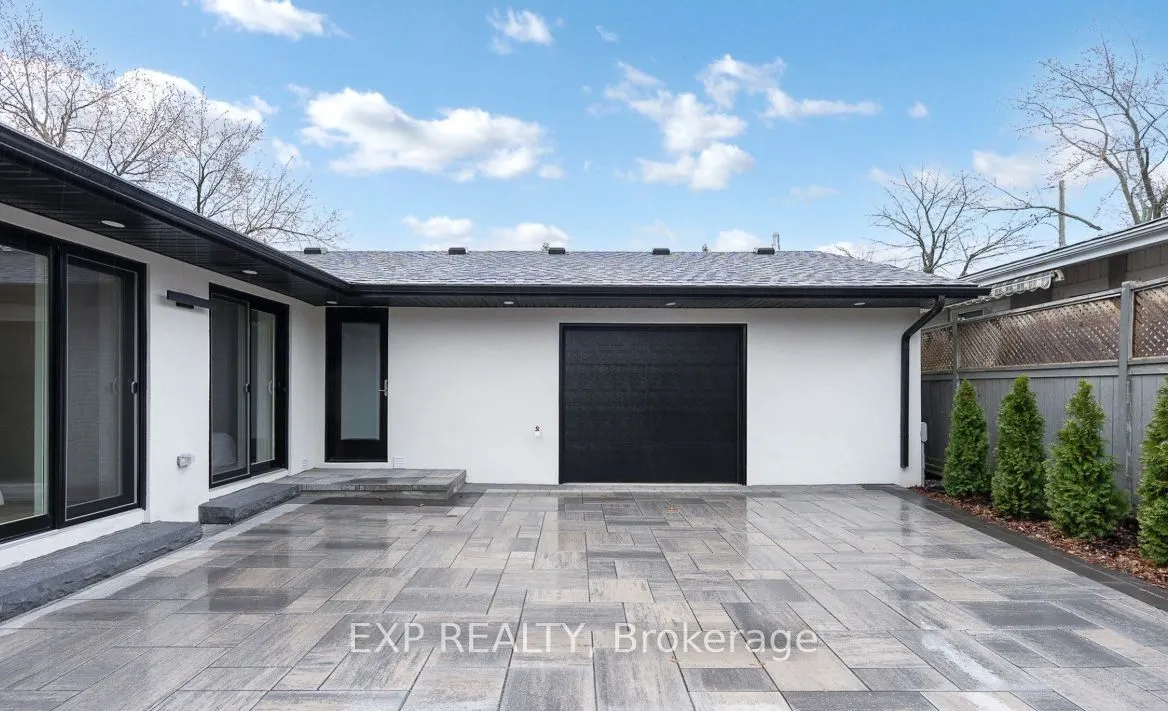 385 Easy Street