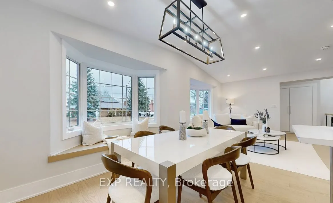 385 Easy Street