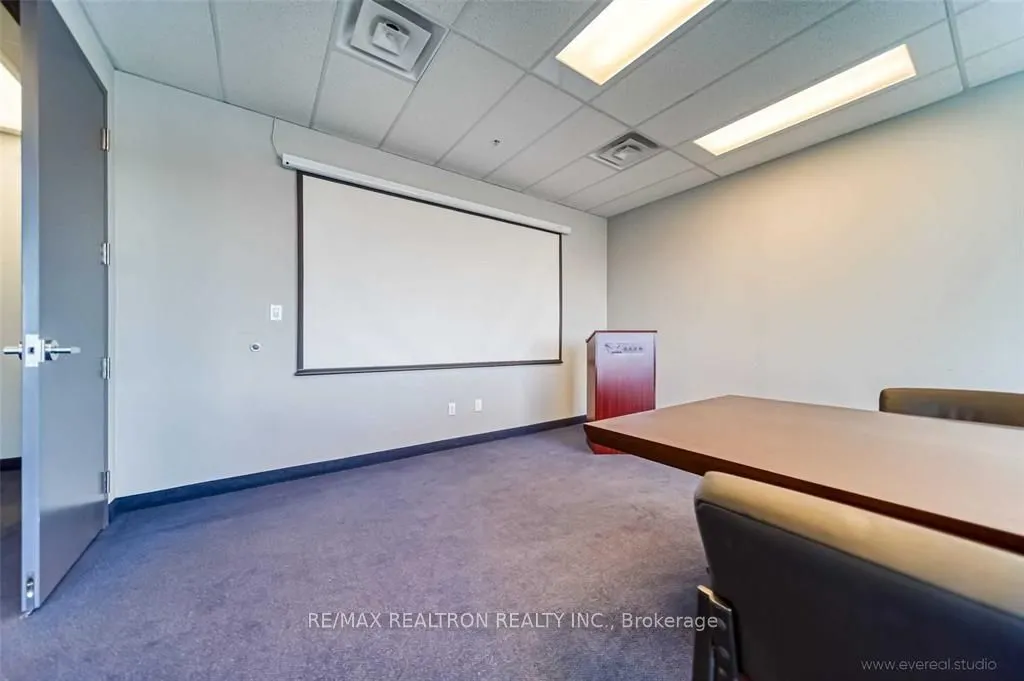 7191 Yonge Street, #512