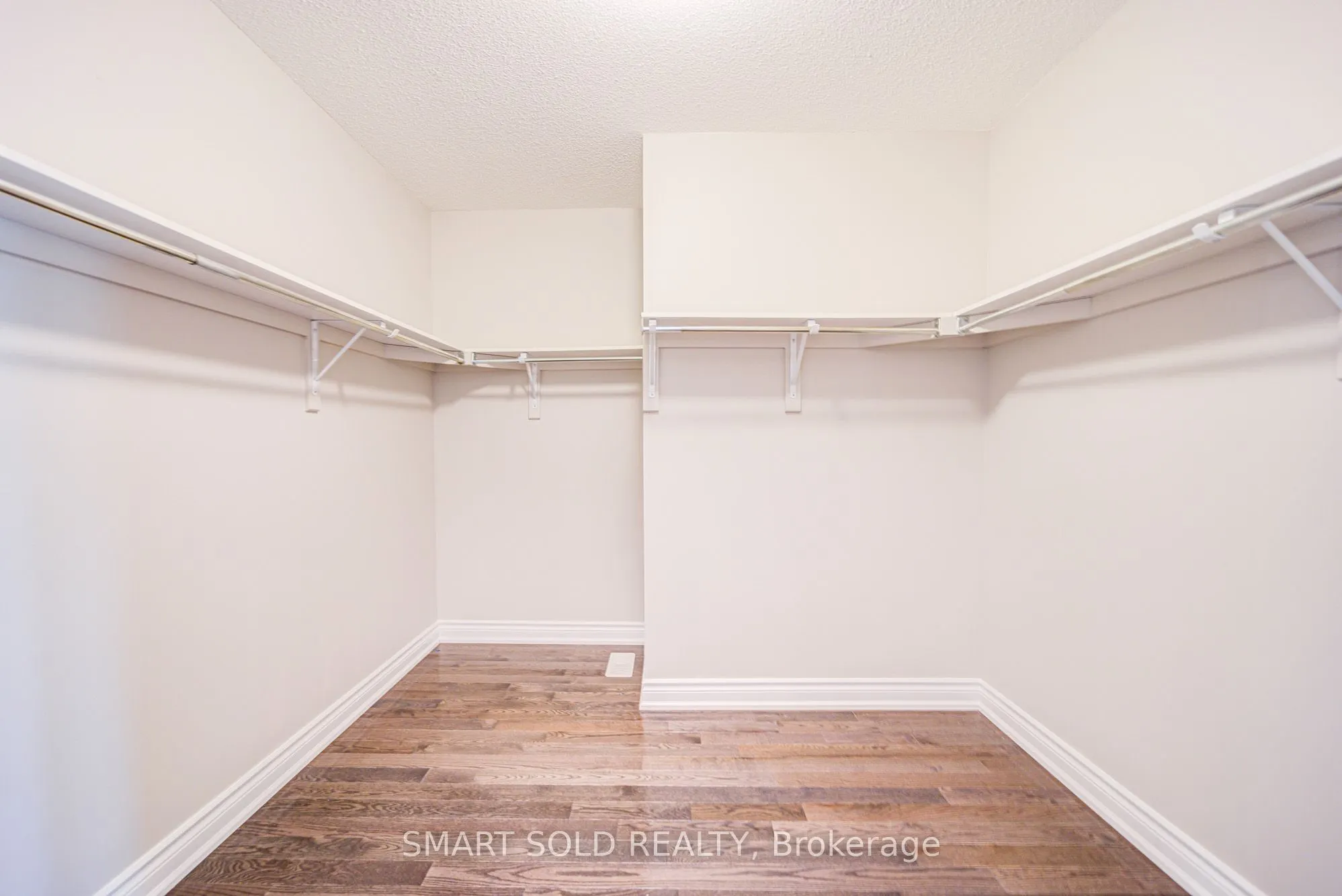 29 Magdalan Crescent