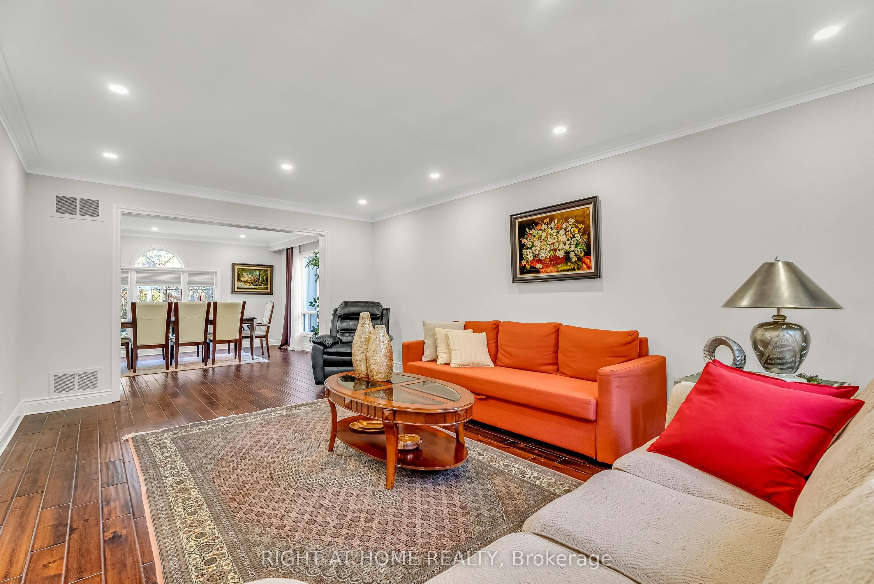 373 Firglen Ridge
