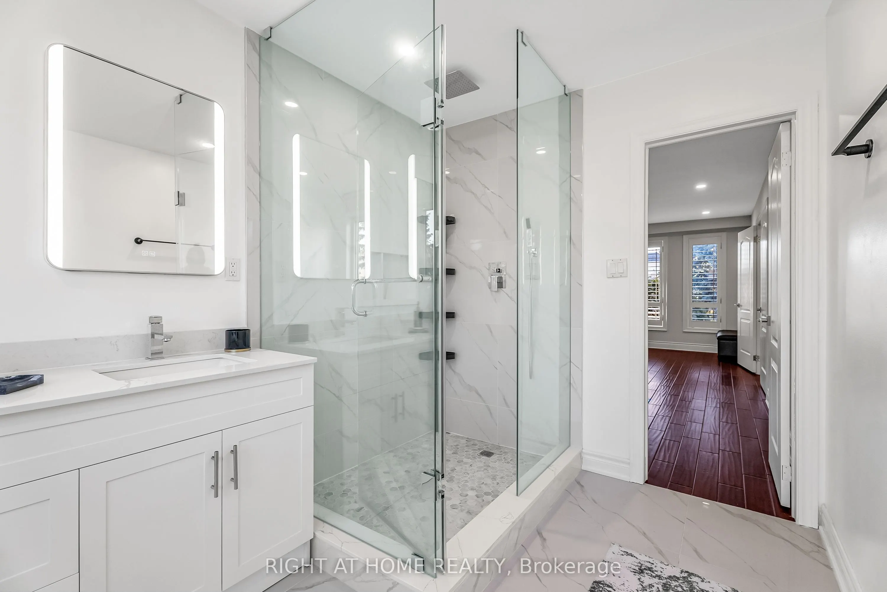 373 Firglen Ridge
